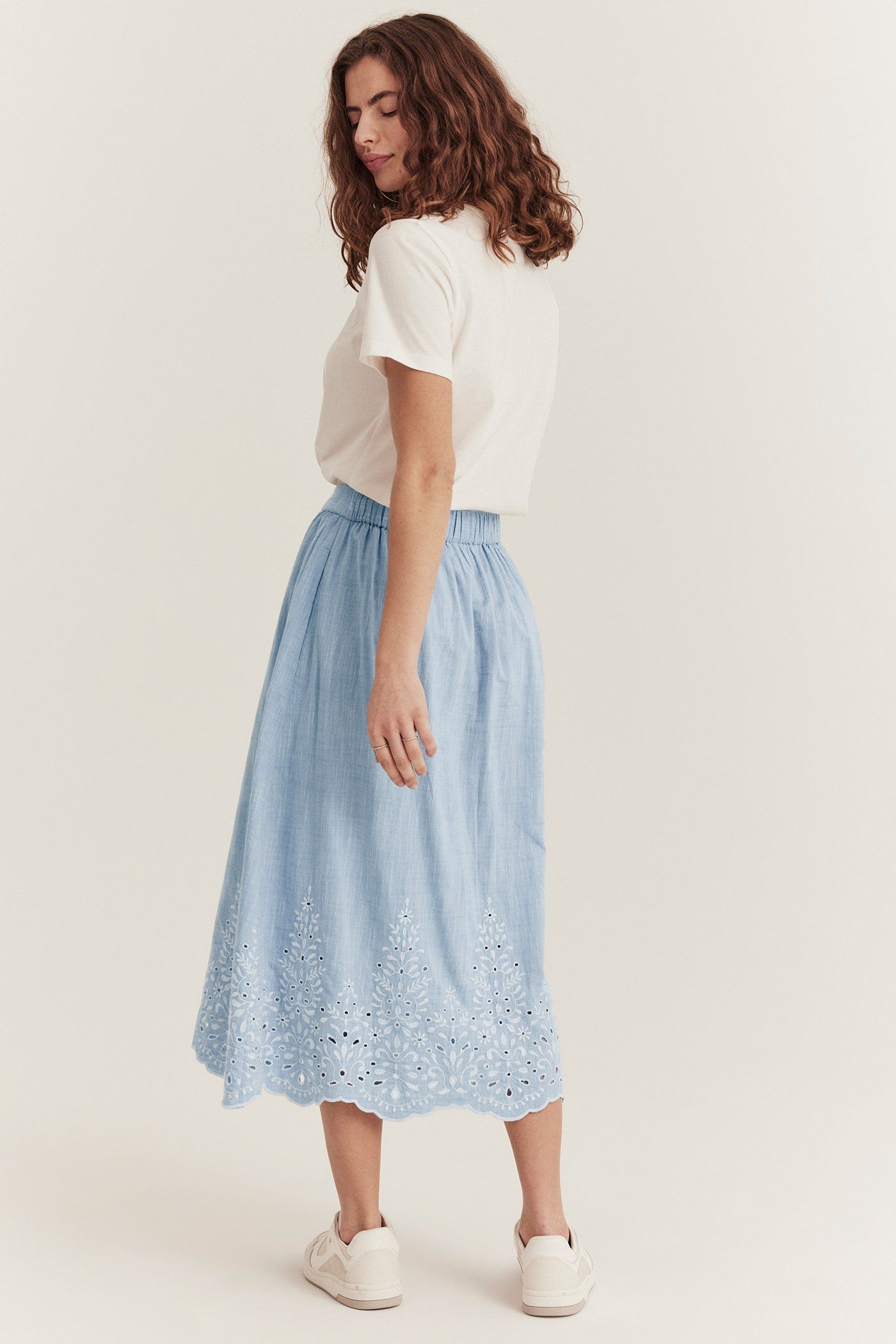 【SCULPTOR】Contrast Stitch Jersey Skirt Sky Blue Uli Maxi Skirt Blue in Jersey - Spring Summer 25