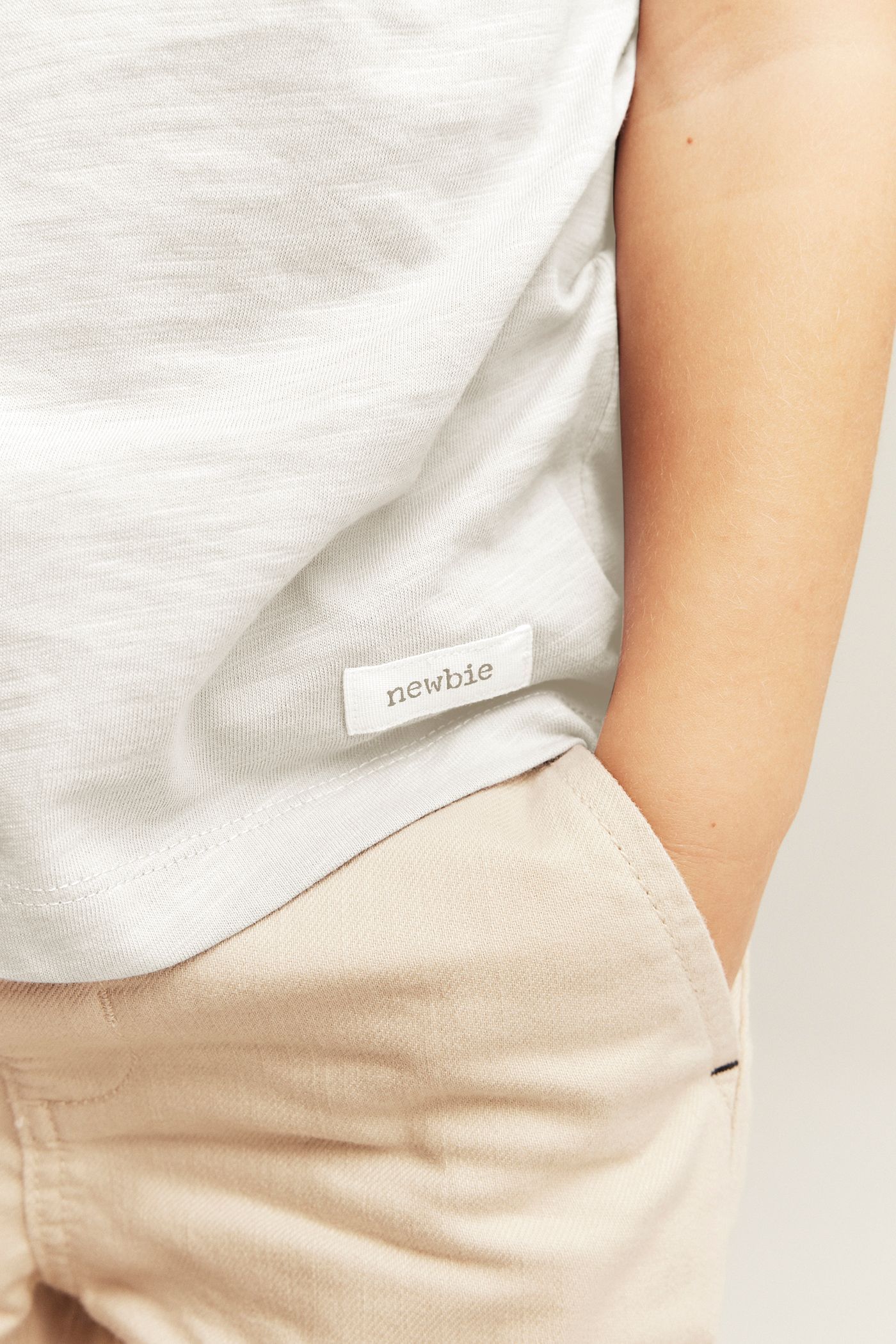 Slub knit T-shirt with pocket | Off-white | Kids | Newbie