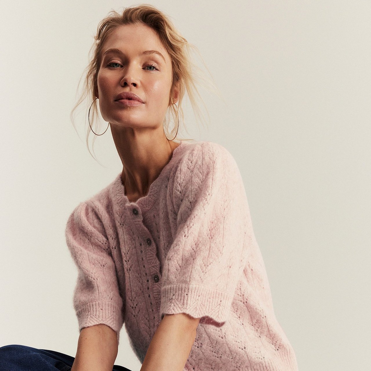 Woman wearing a red christmas dress