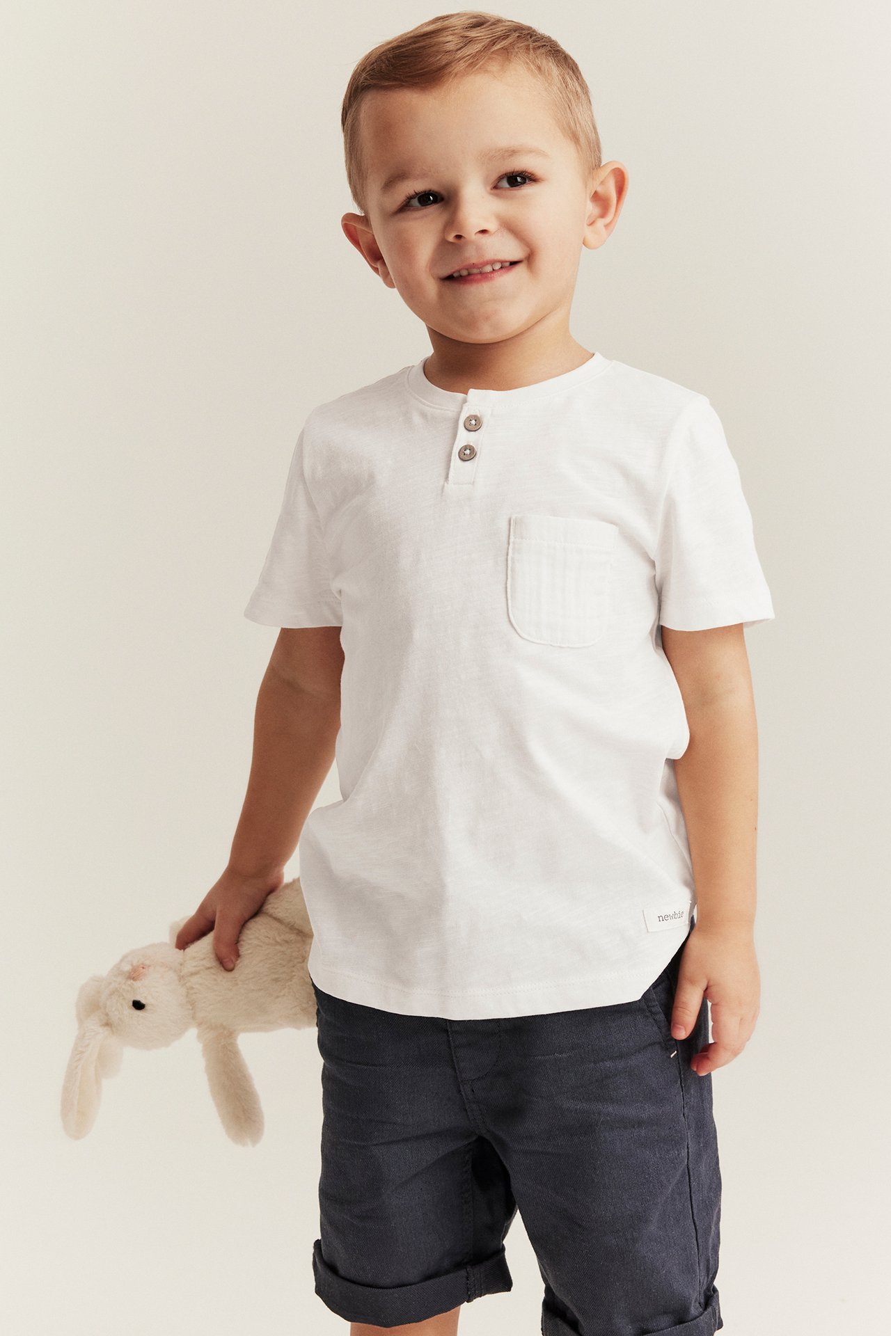 T-Shirt mit Brusttasche aus Musselin - Naturweiß - 1