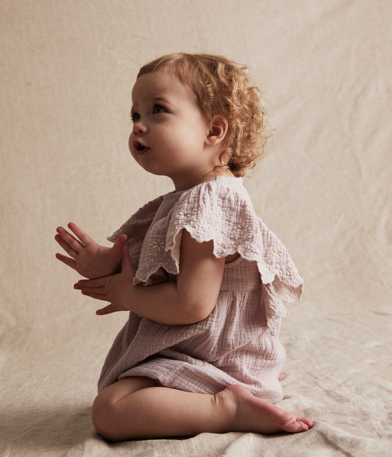 Crepe frill embroidered romper - Pink - 5