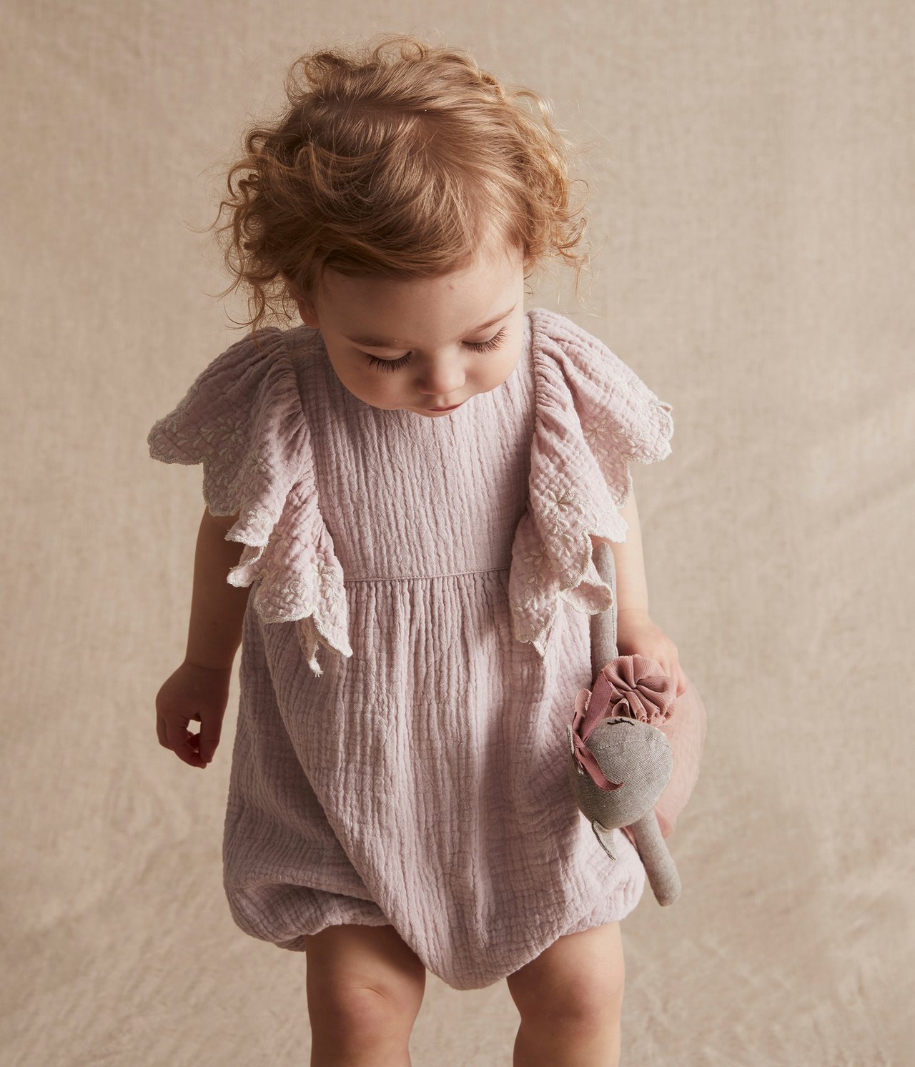 Crepe frill embroidered romper - Pink - 6