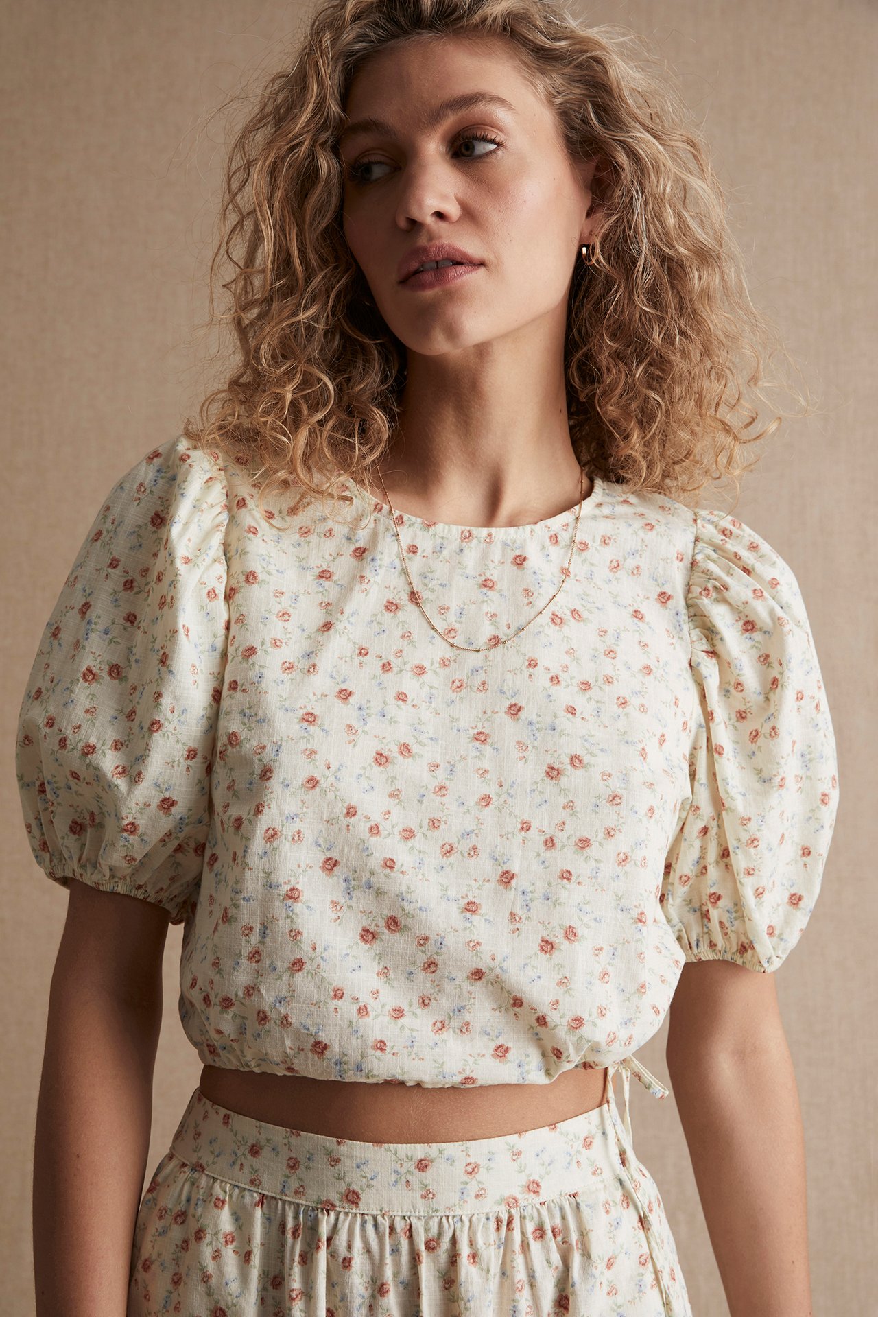 Women's floral drawstring blouse - Off-white - 181cm / Storlek: S - 4