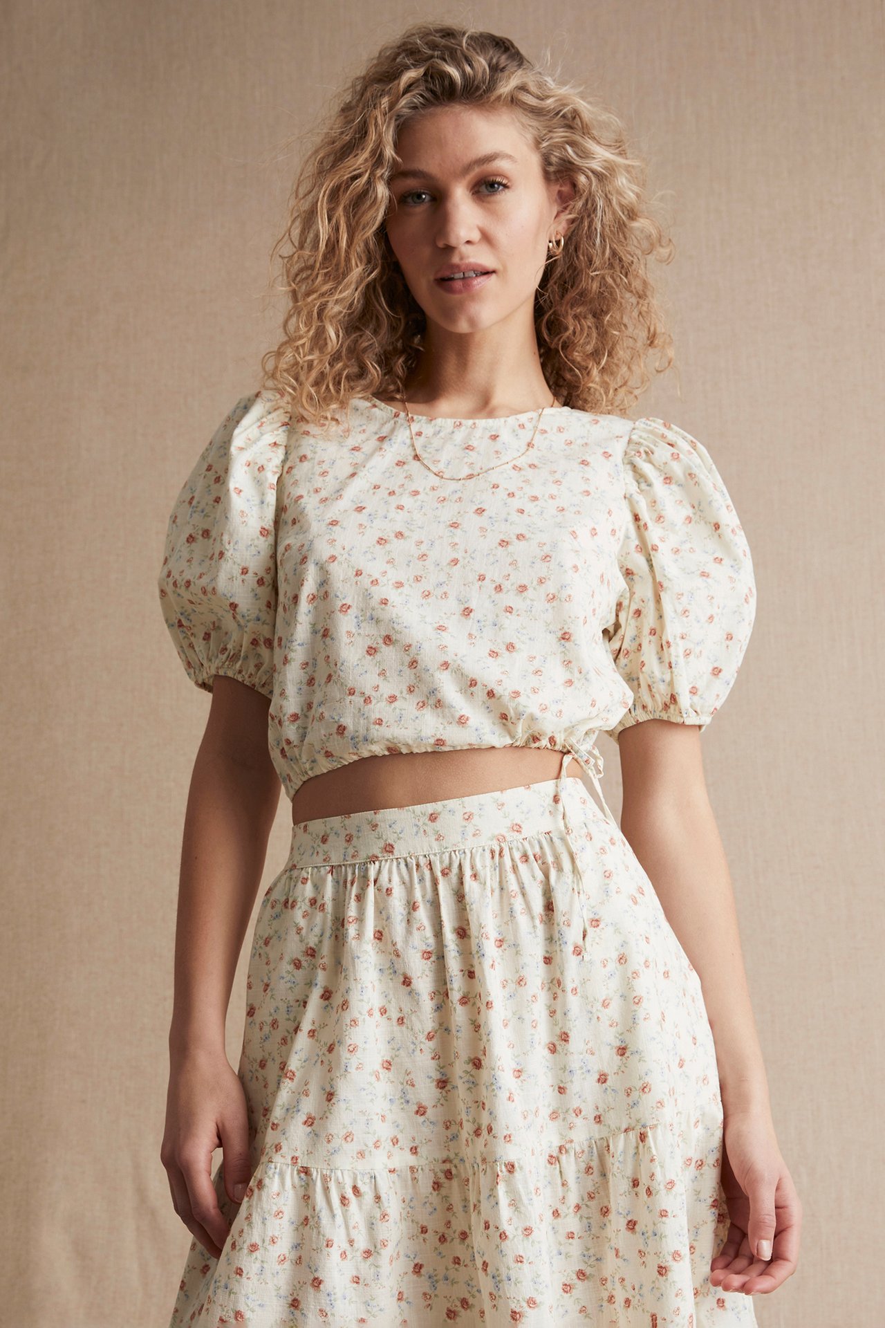 Women's floral drawstring blouse - Off-white - 181cm / Storlek: S - 1