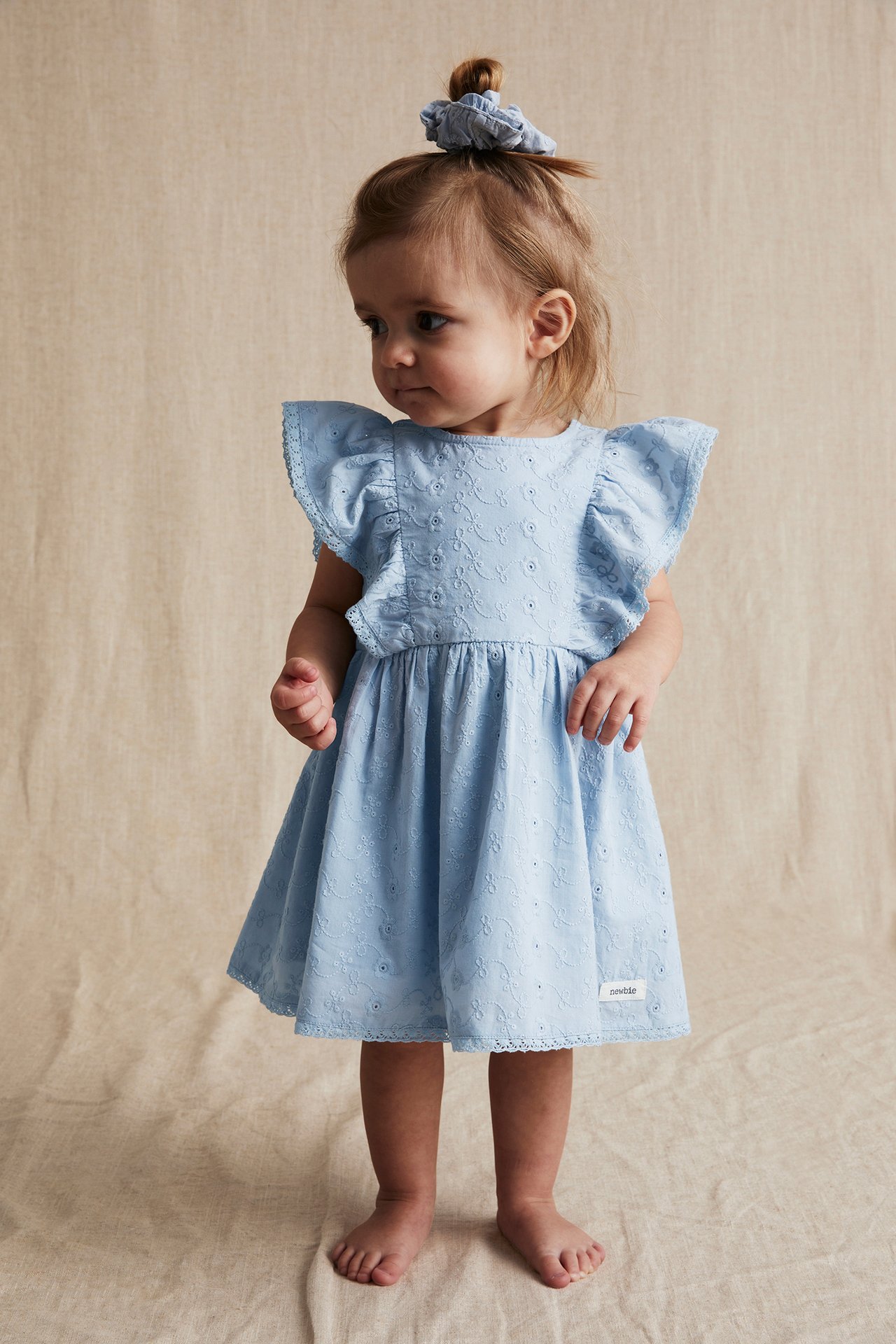 Kleid mit Lochstickerei - Blau - 3