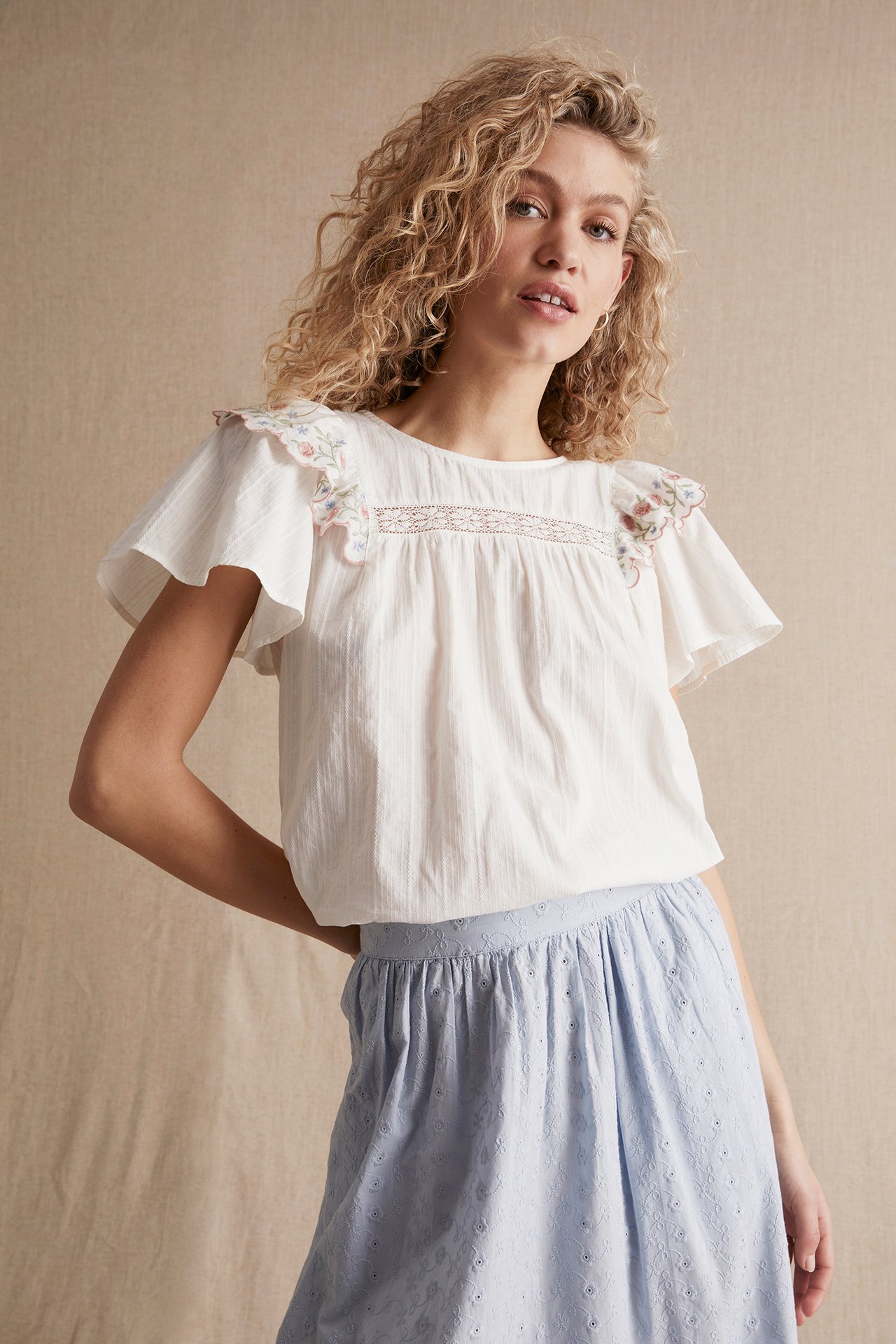 Women's floral-embroidered blouse - Off-white - 181cm / Storlek: S - 1