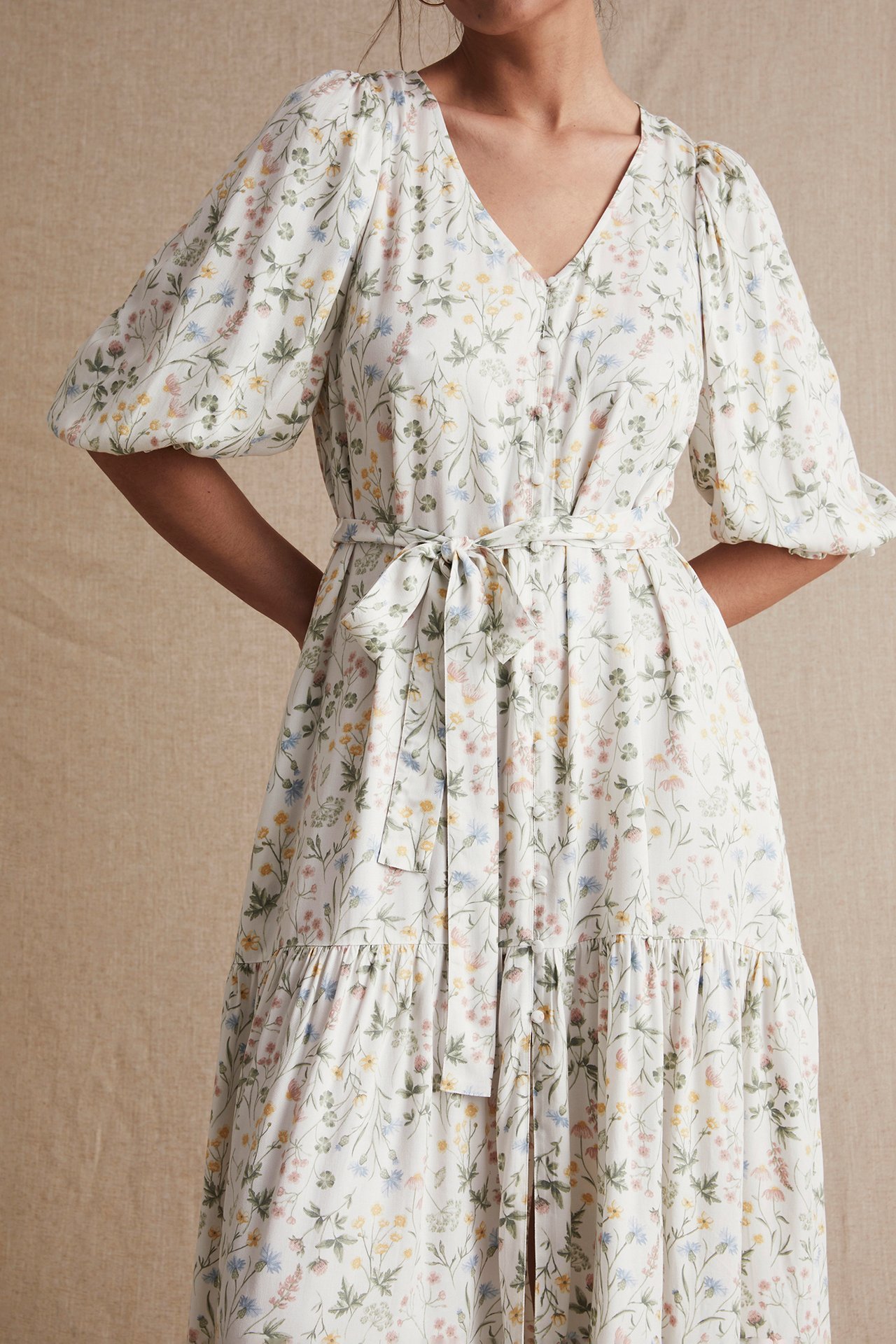 Midikleid mit Wiesenblumenmuster für Damen - Naturweiß - 181 cm/Größe S - 4