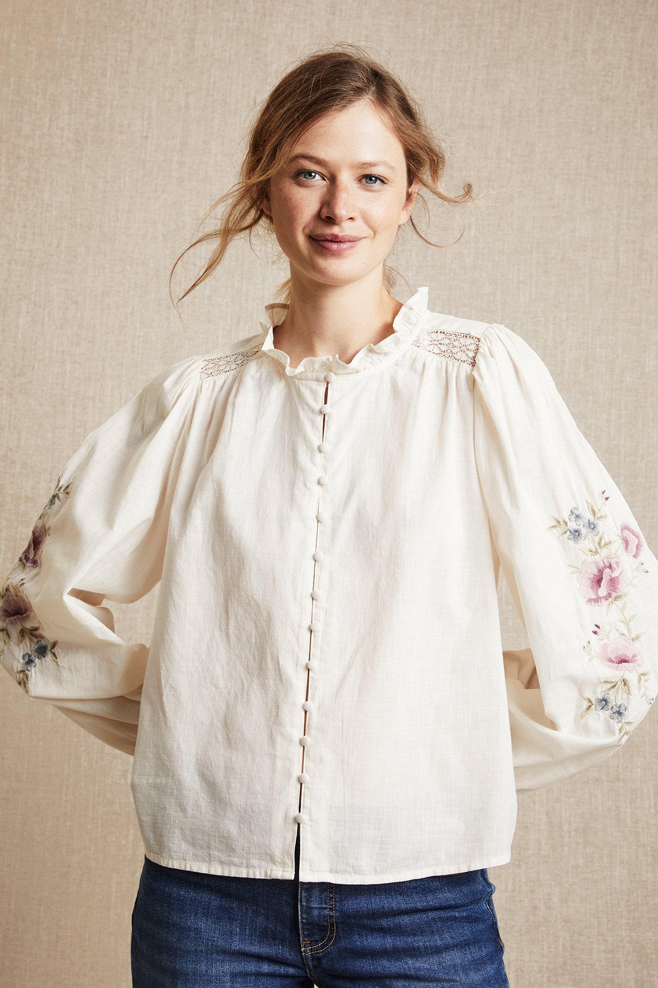 Women's floral embroidery blouse - Off-white - 180cm / Storlek: S - 1