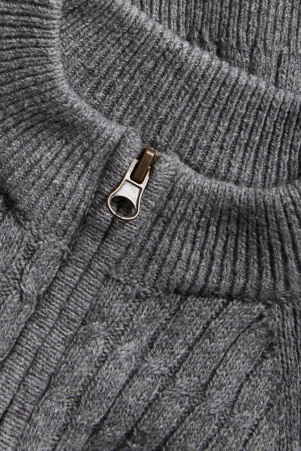 Cable-knit zip