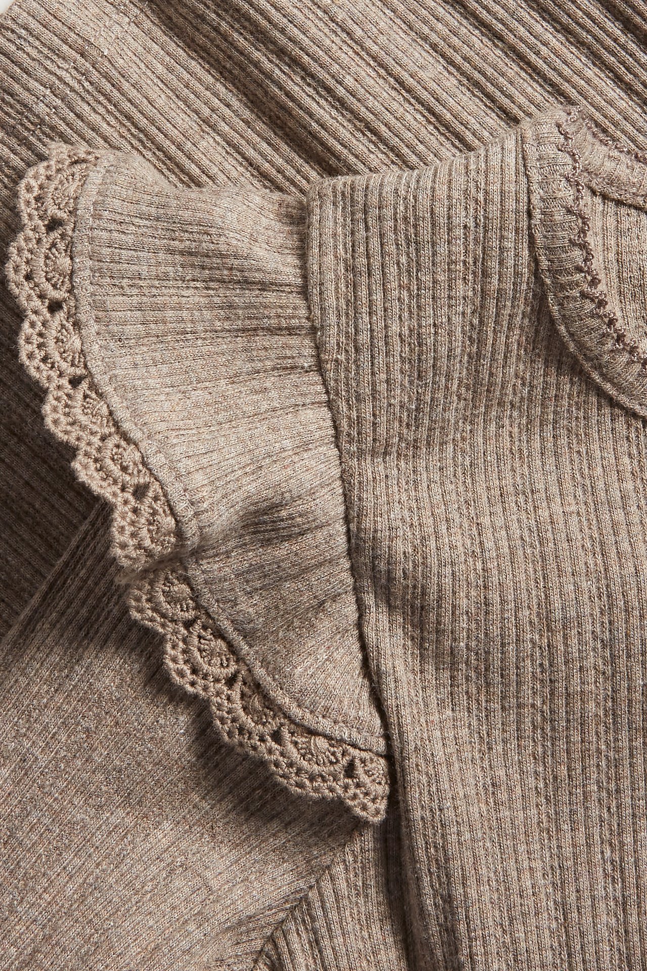 Geripptes Oberteil mit Rüschen - Beige meliert - 1