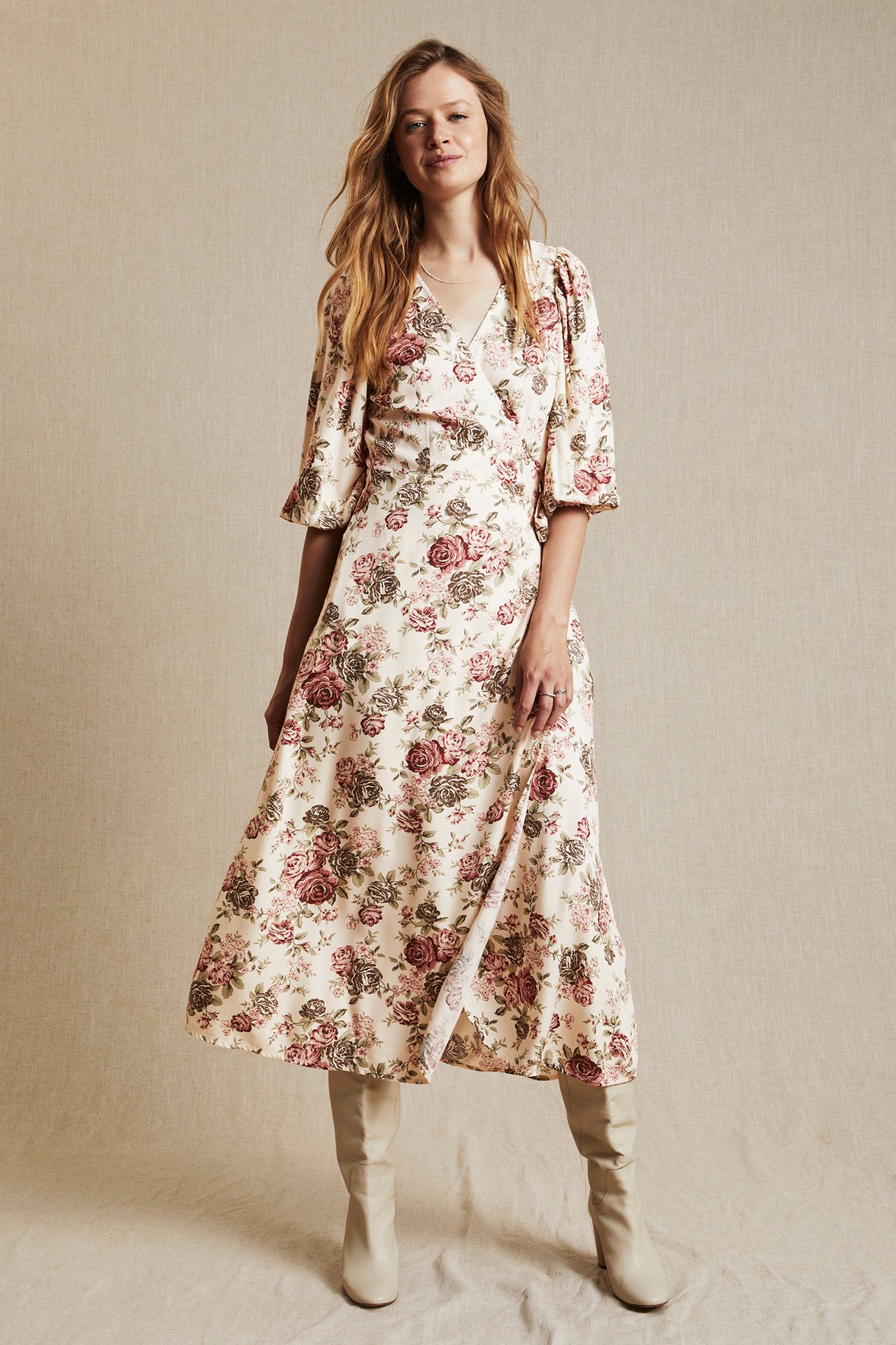 Kleid mit Blumenmuster und Bindegürtel für Damen - Hellbeige - 1