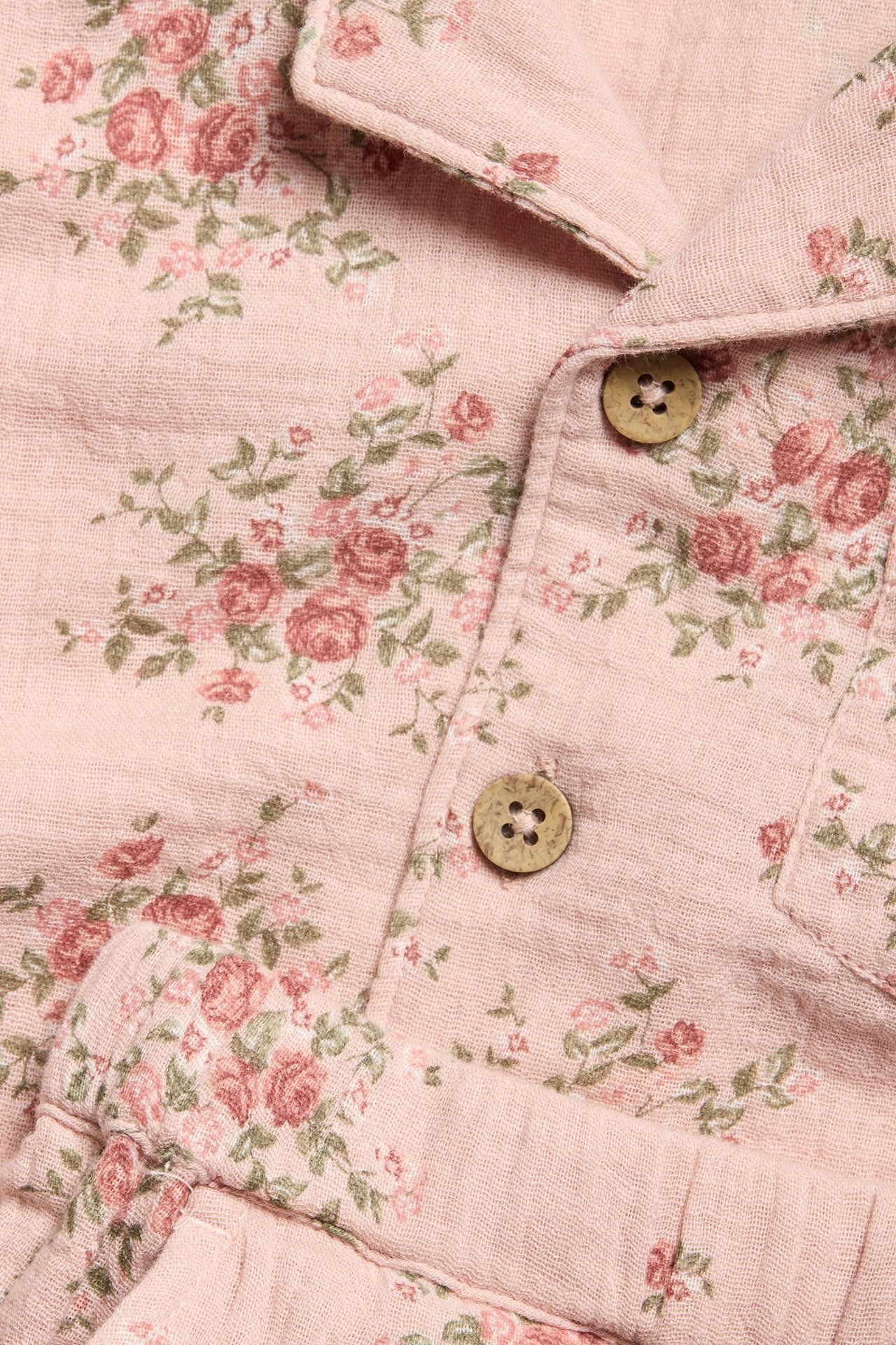 Warmes Schlafanzugset mit Blumenmuster in Rosa