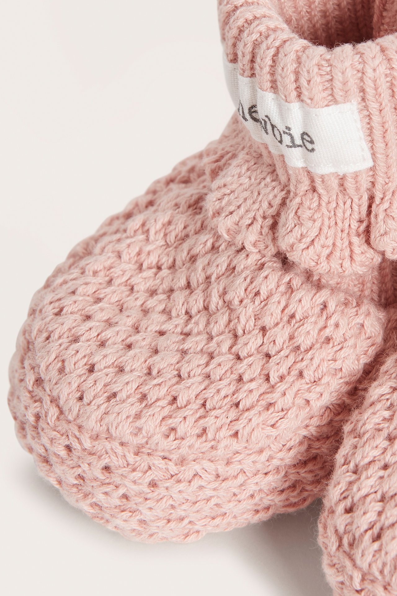 Knitted booties - Pink - 1