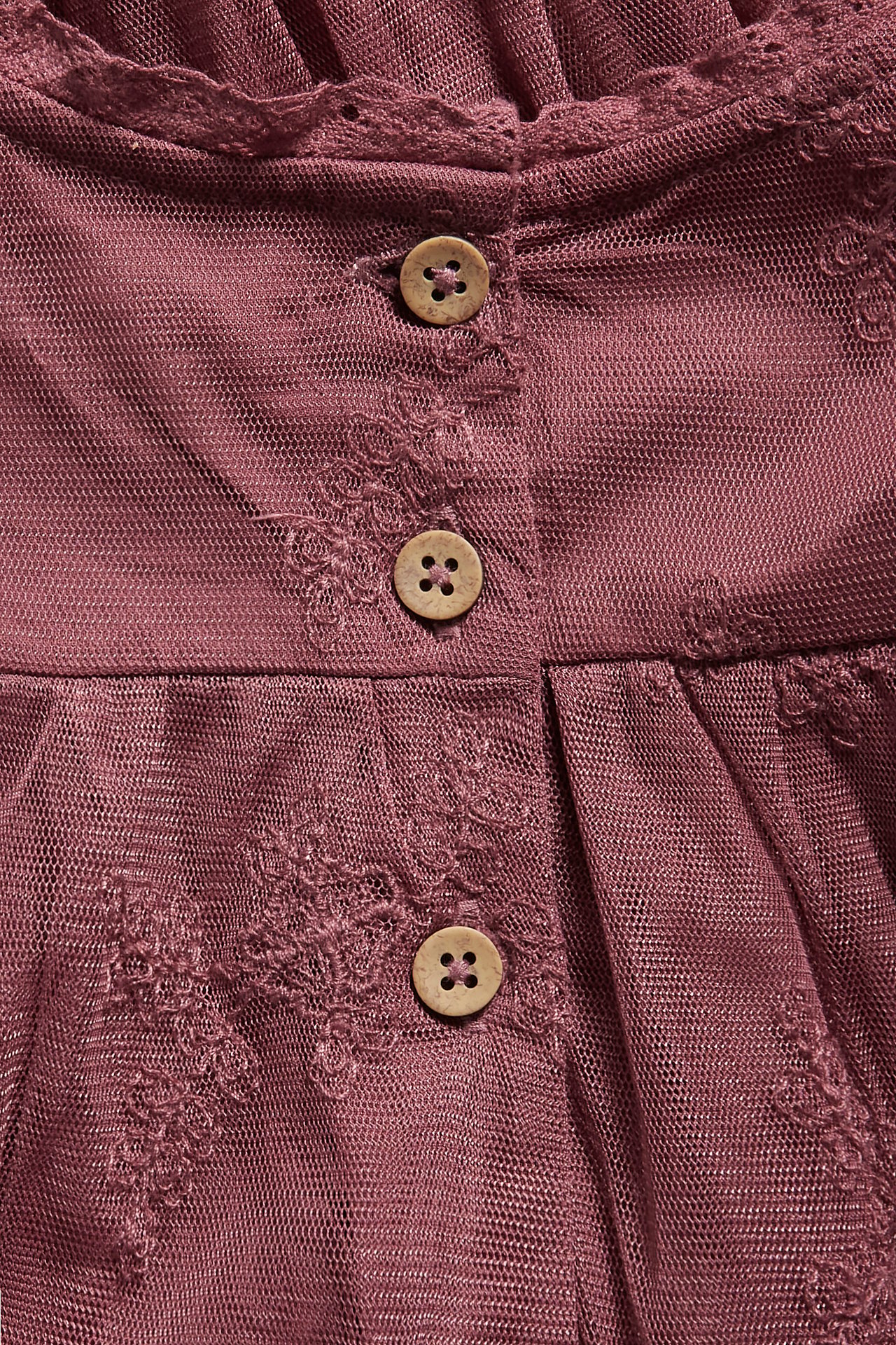 Kleid aus Mesh mit Stickerei - Lila - 3