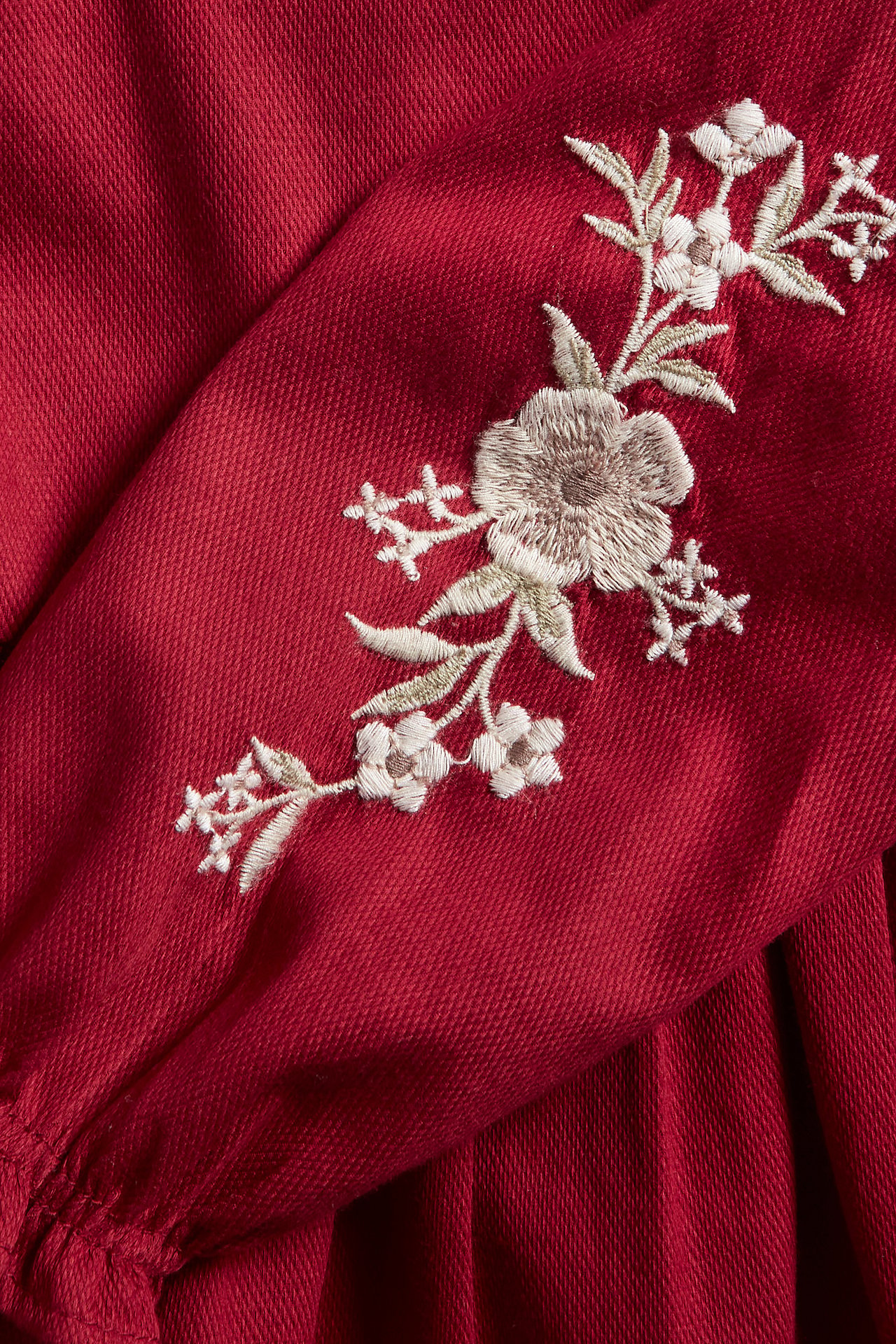 Langärmliges Kleid mit Stickerei - Rot - 1