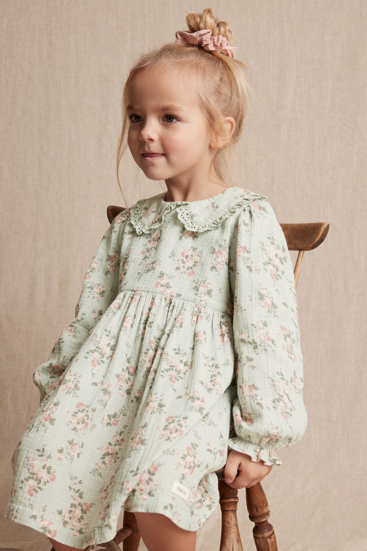 Floral dress with collar - Light green - 1