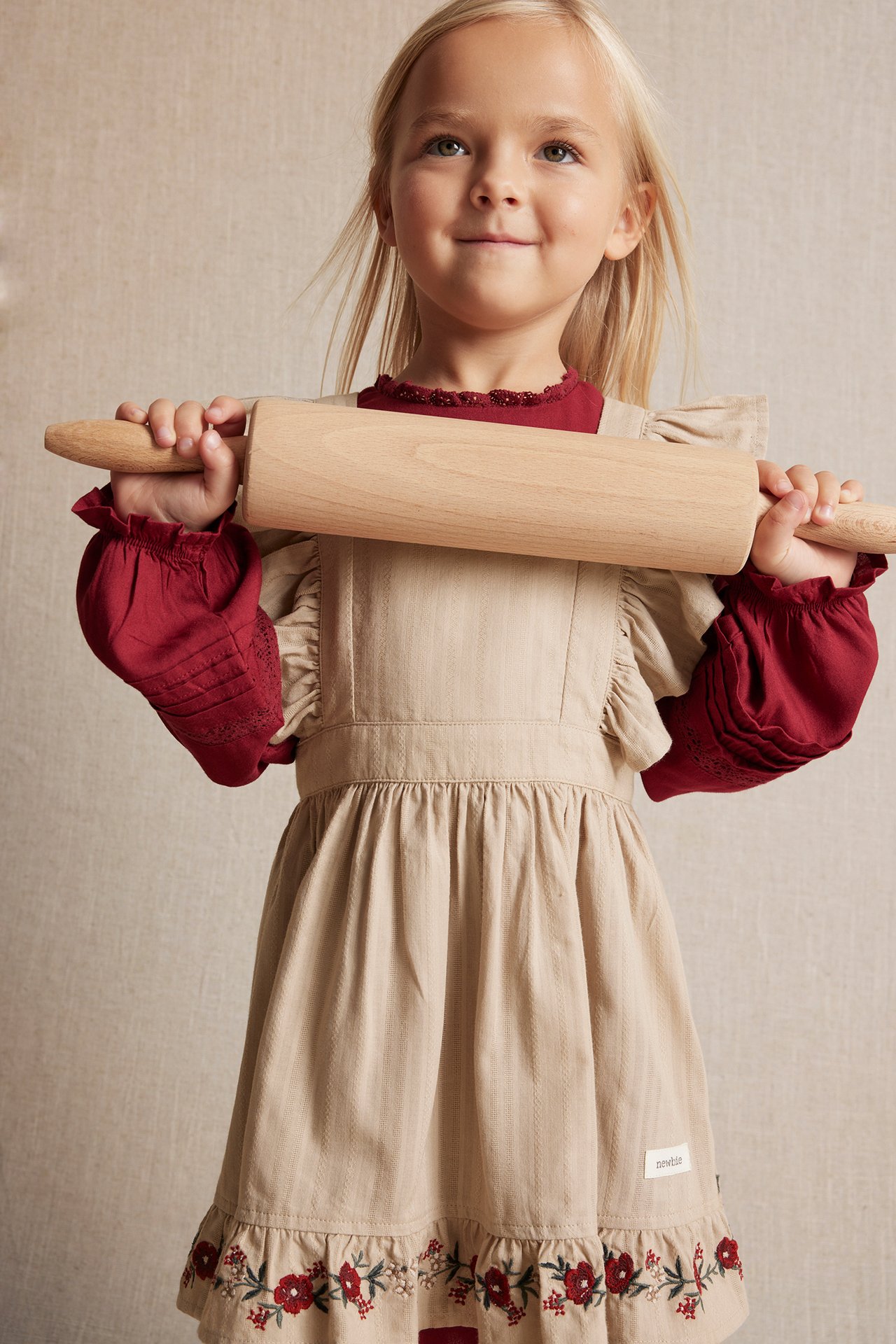 Schürze mit Stickerei - Beige - 1