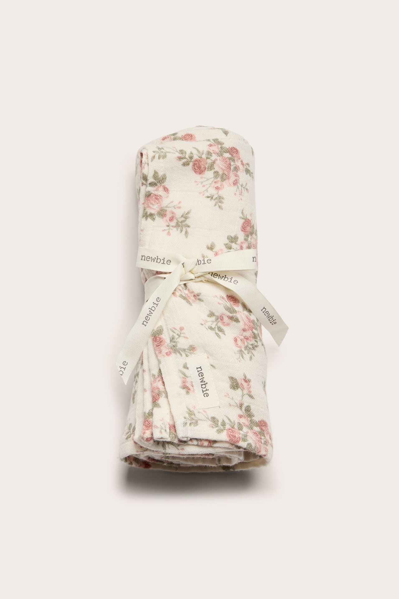 Floral muslin blanket