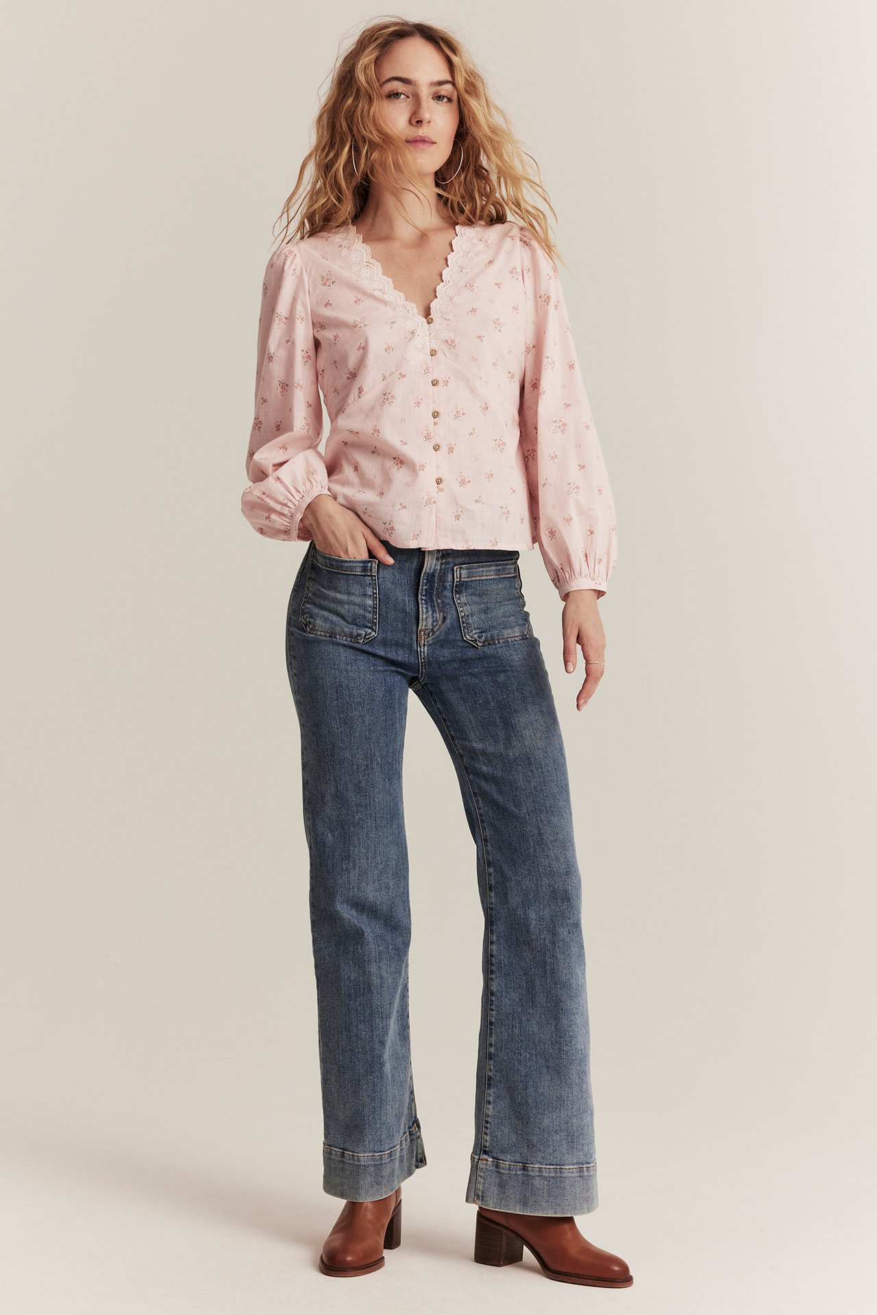 Embroidered blouse from Newbie Woman - Light pink - 4