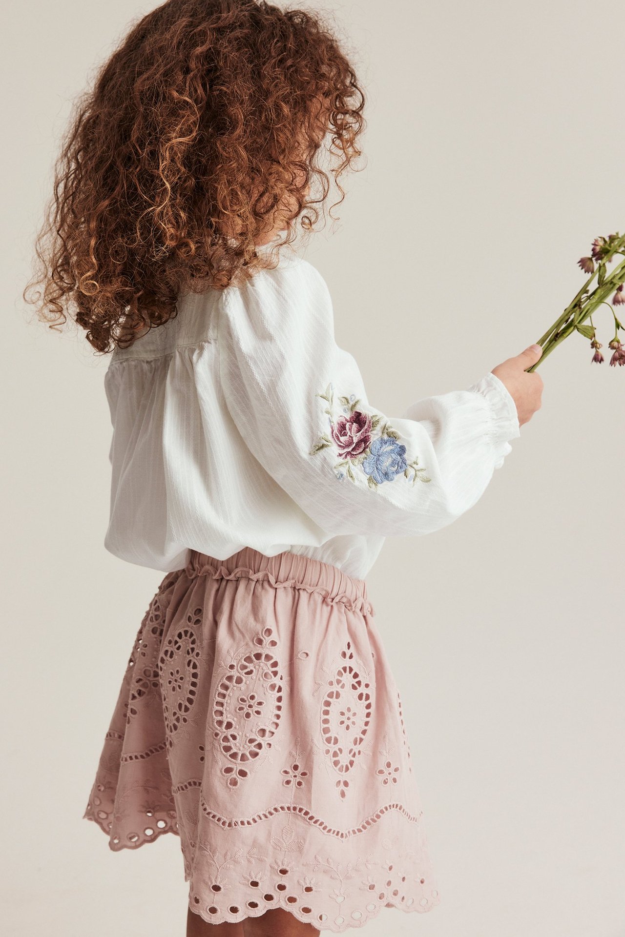 Floral blouse with puff sleeves