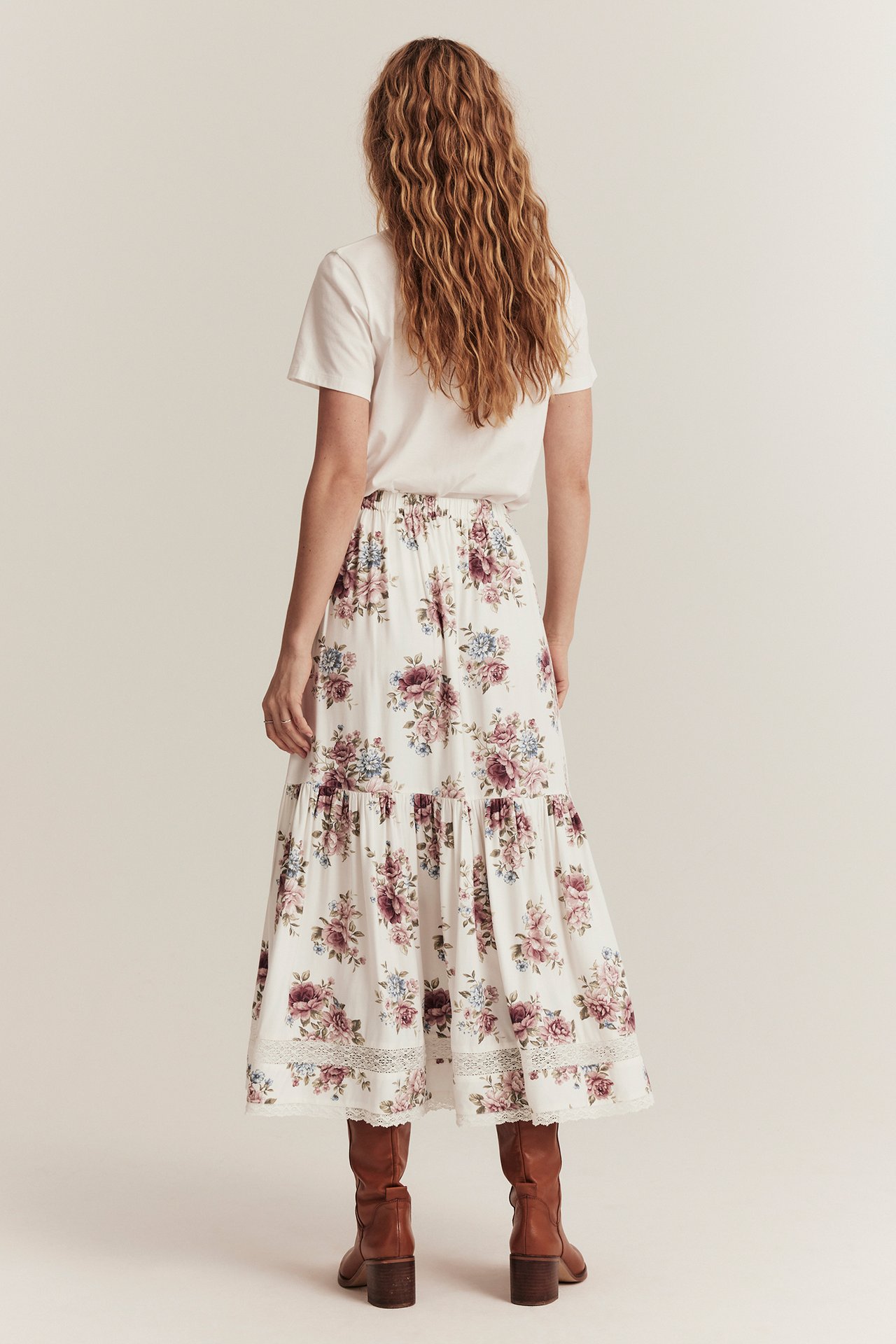 Newbie Woman floral skirt