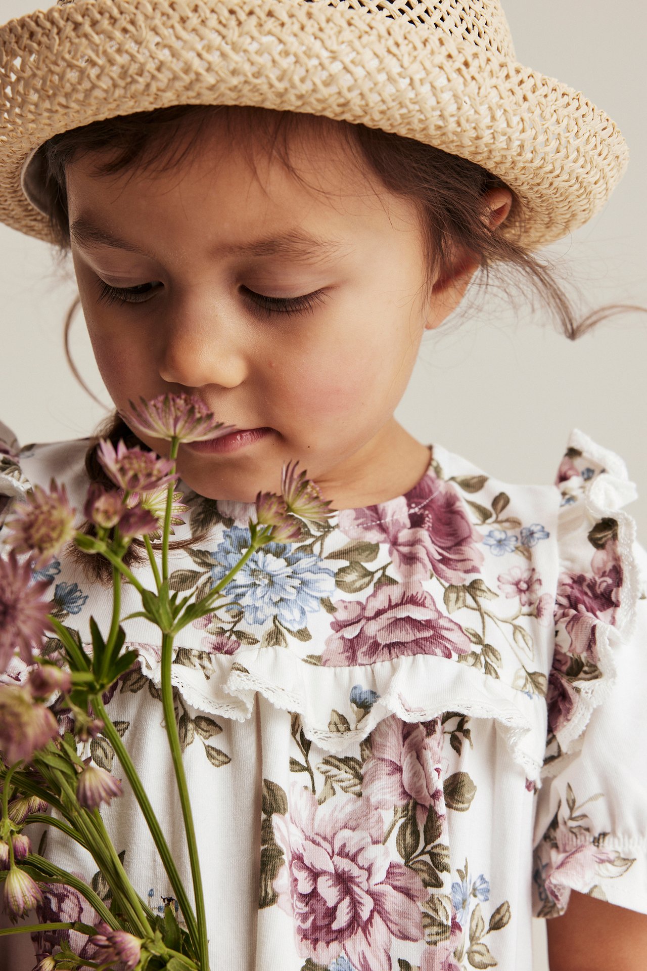 Geblümtes Kleid mit Spitze - Naturweiß - 5