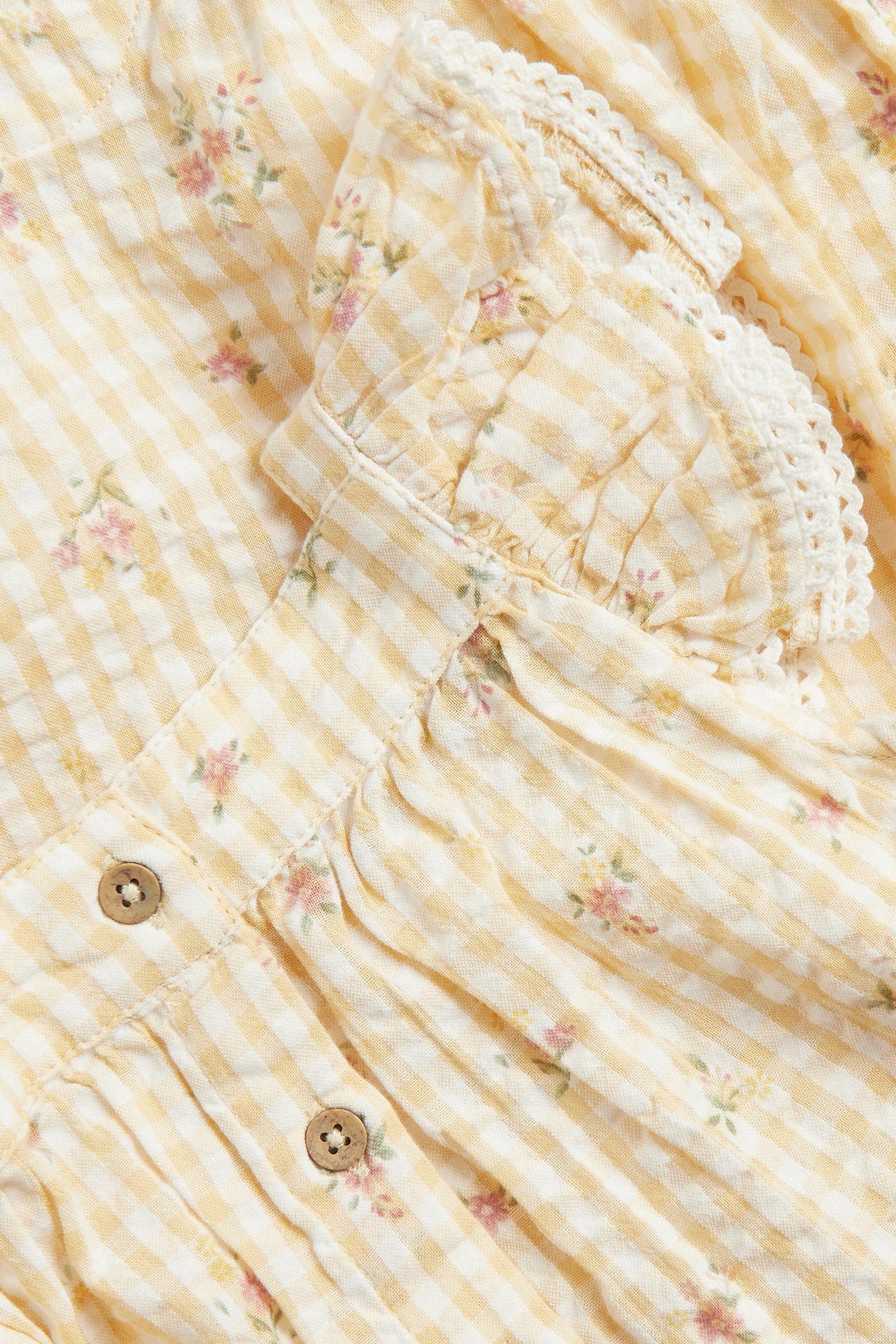 Geblümter Playsuit mit Spitzenkante