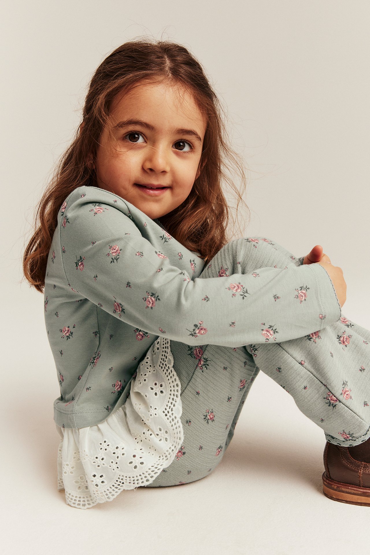 Floral top with lace frill