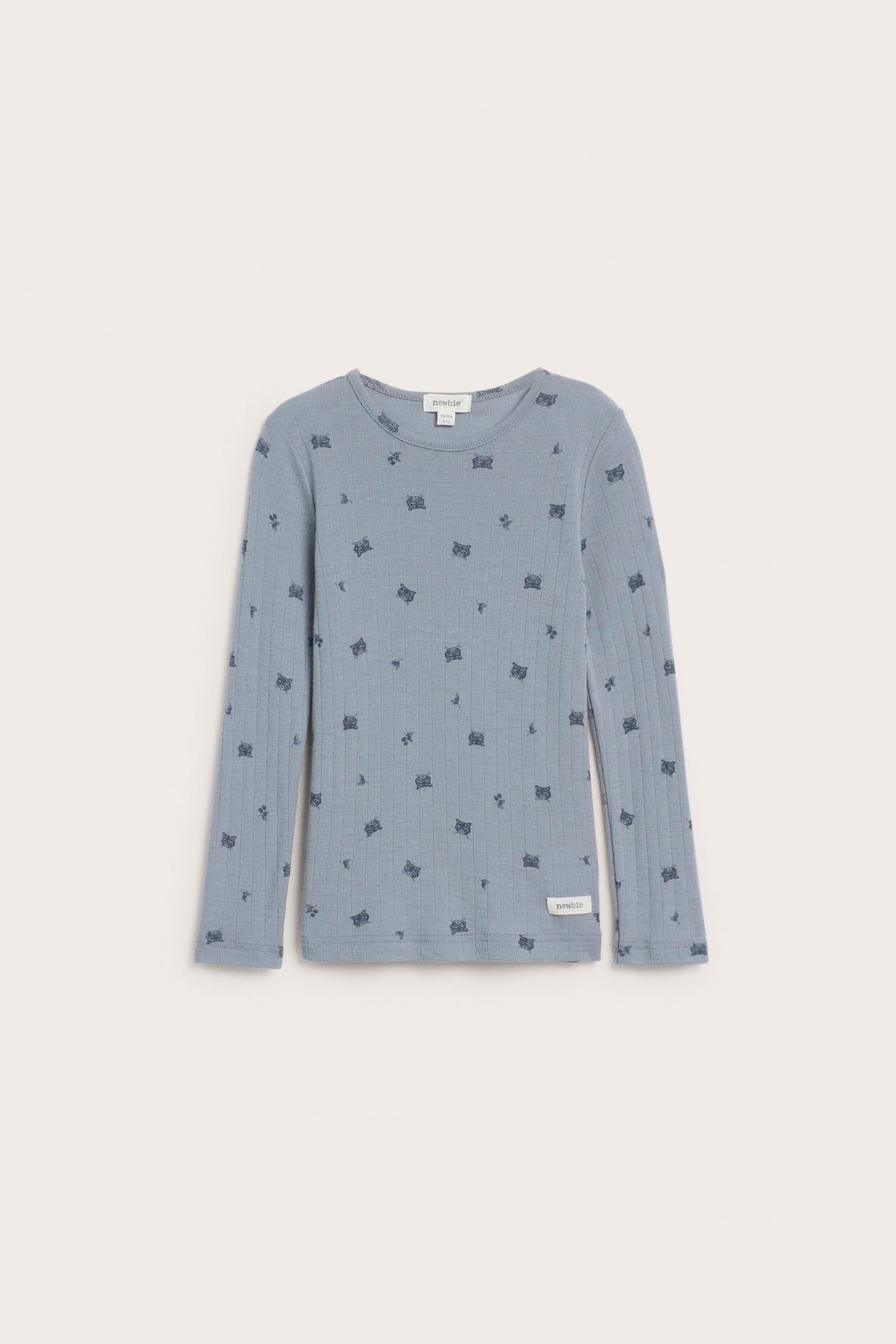 Vorderansicht eines hellblauen gerippten Langarmshirts aus Merinowolle für Kinder mit Tiermuster.