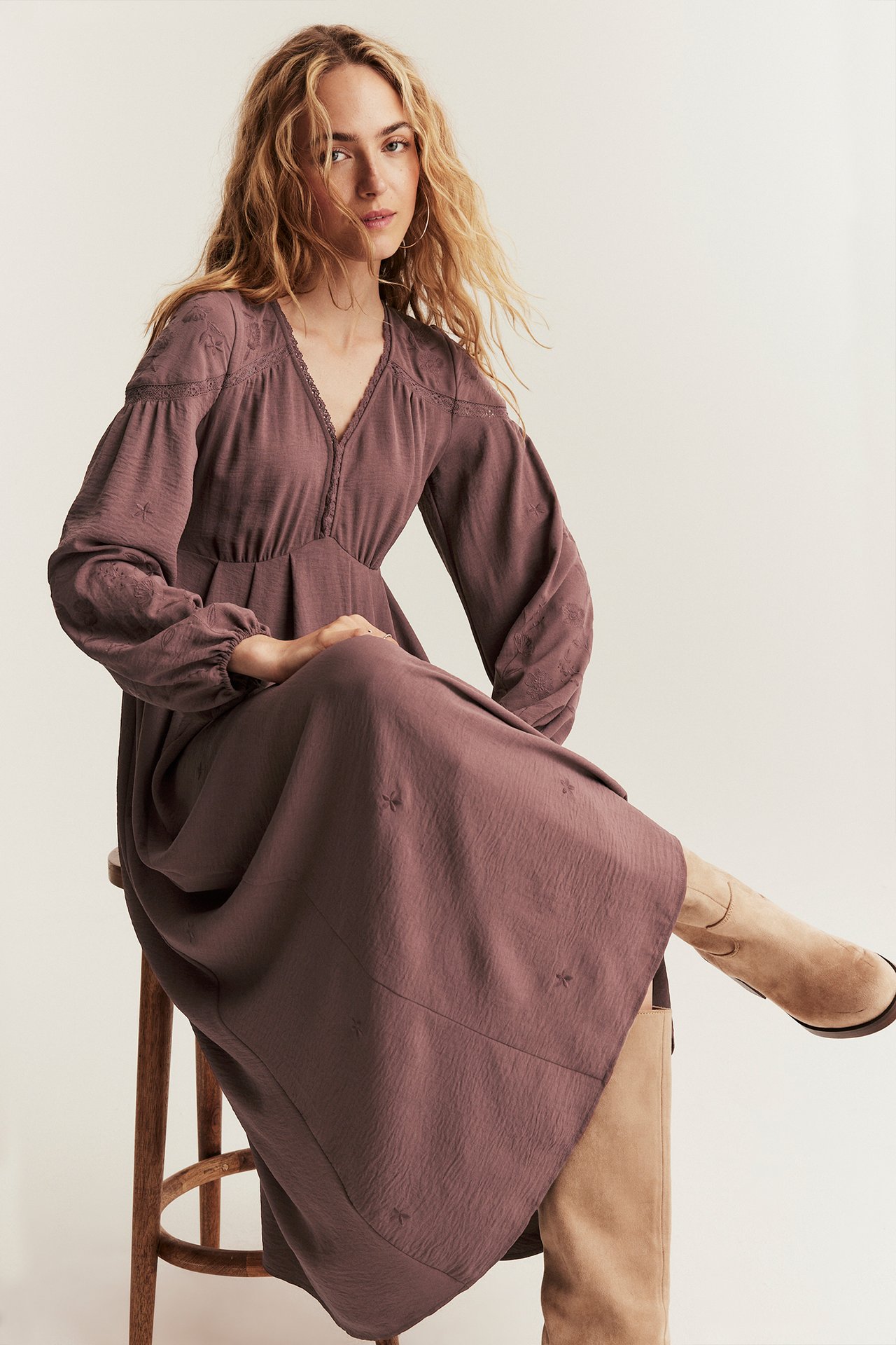 Embroidered dress from Newbie Woman