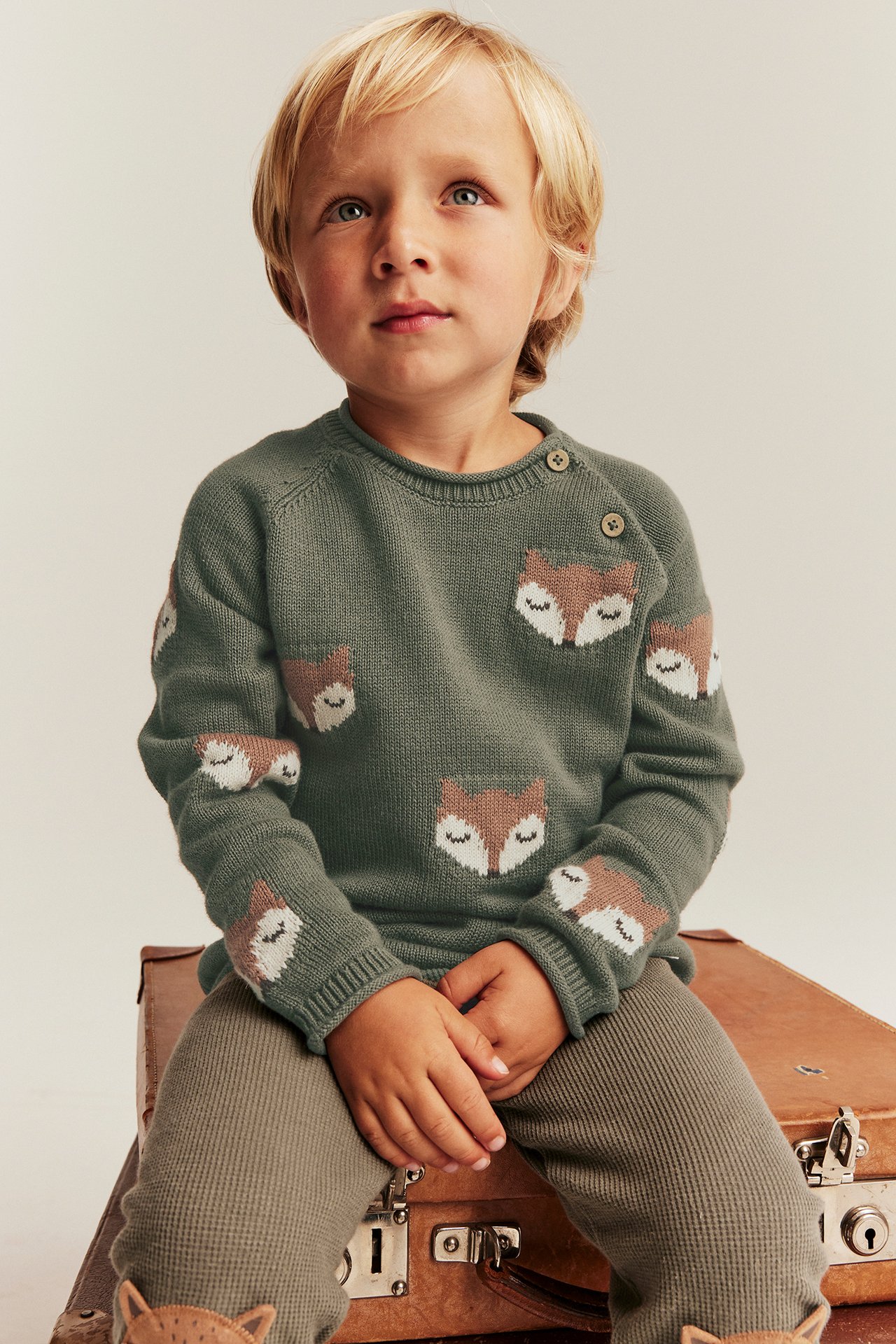 Jacquard-knit jumper