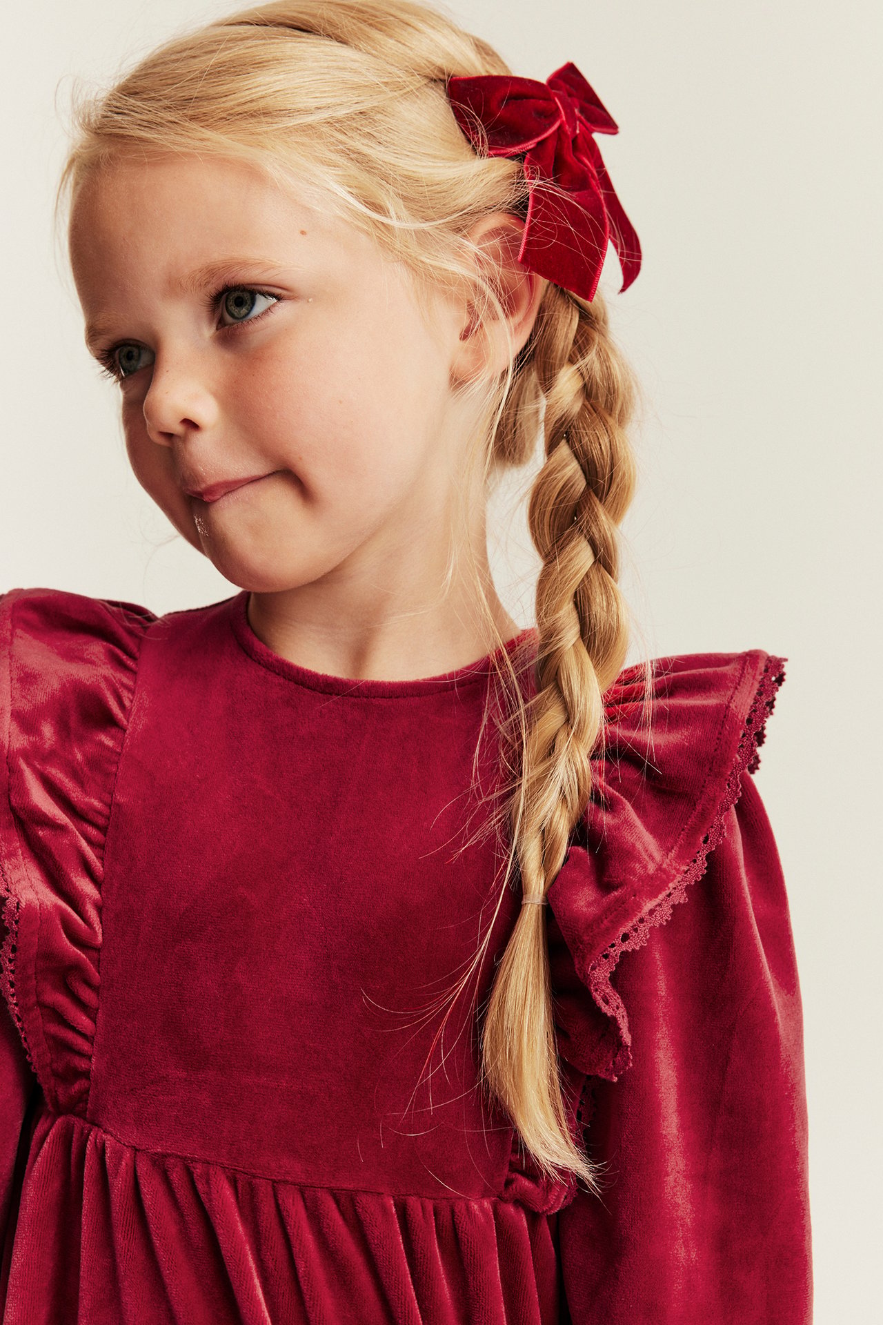 Velour dress with frills - Red - 5