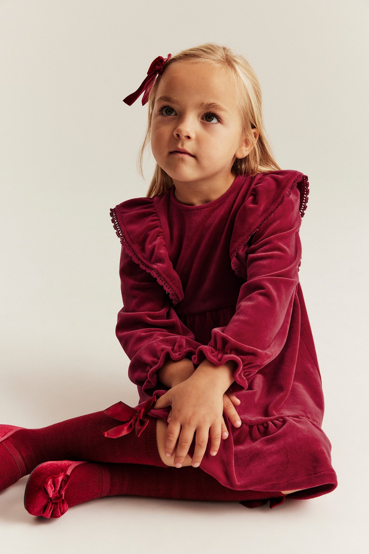 Velour dress with frills