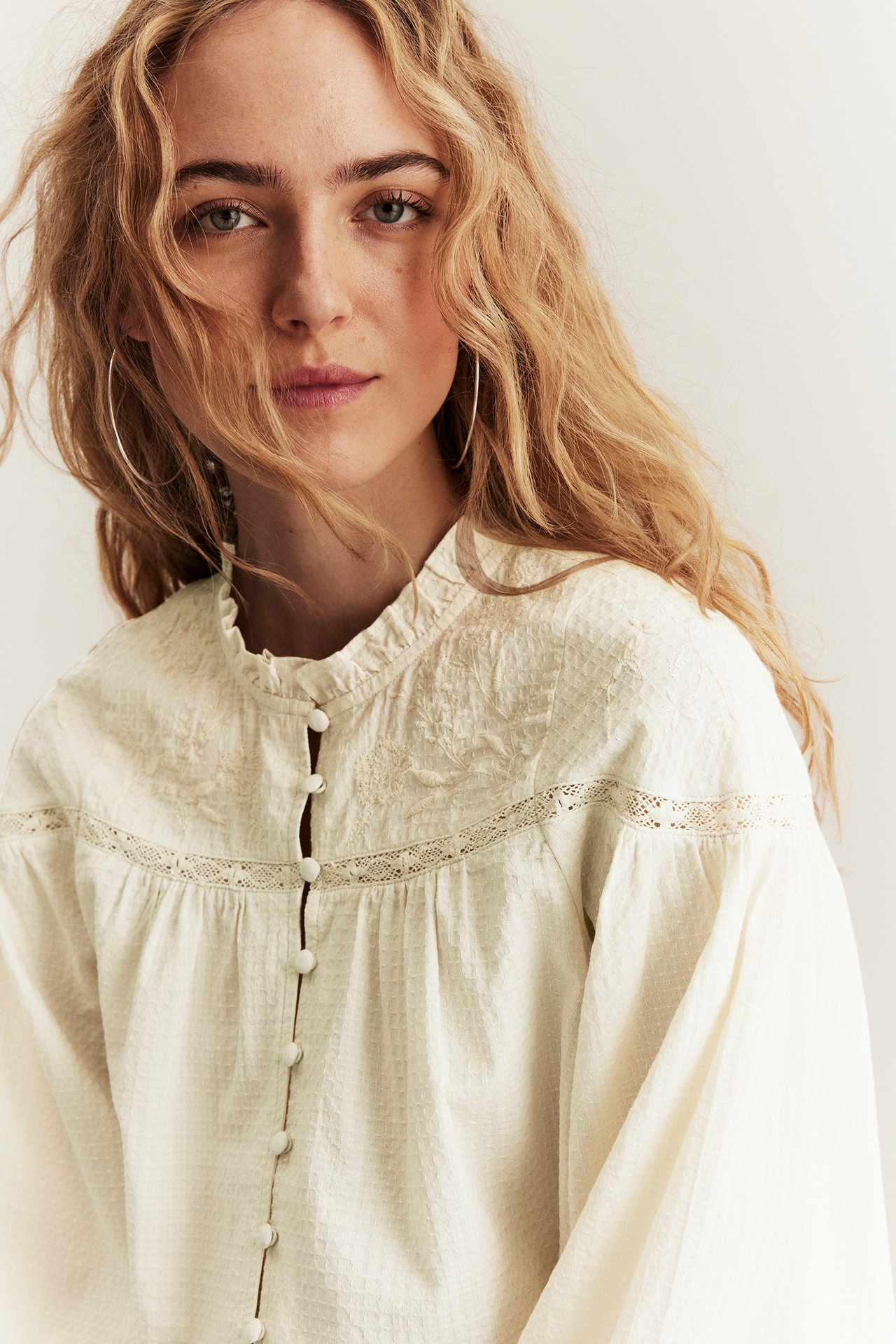 Embroidered blouse from Newbie Woman - Light beige - 180cm / Storlek: S - 7