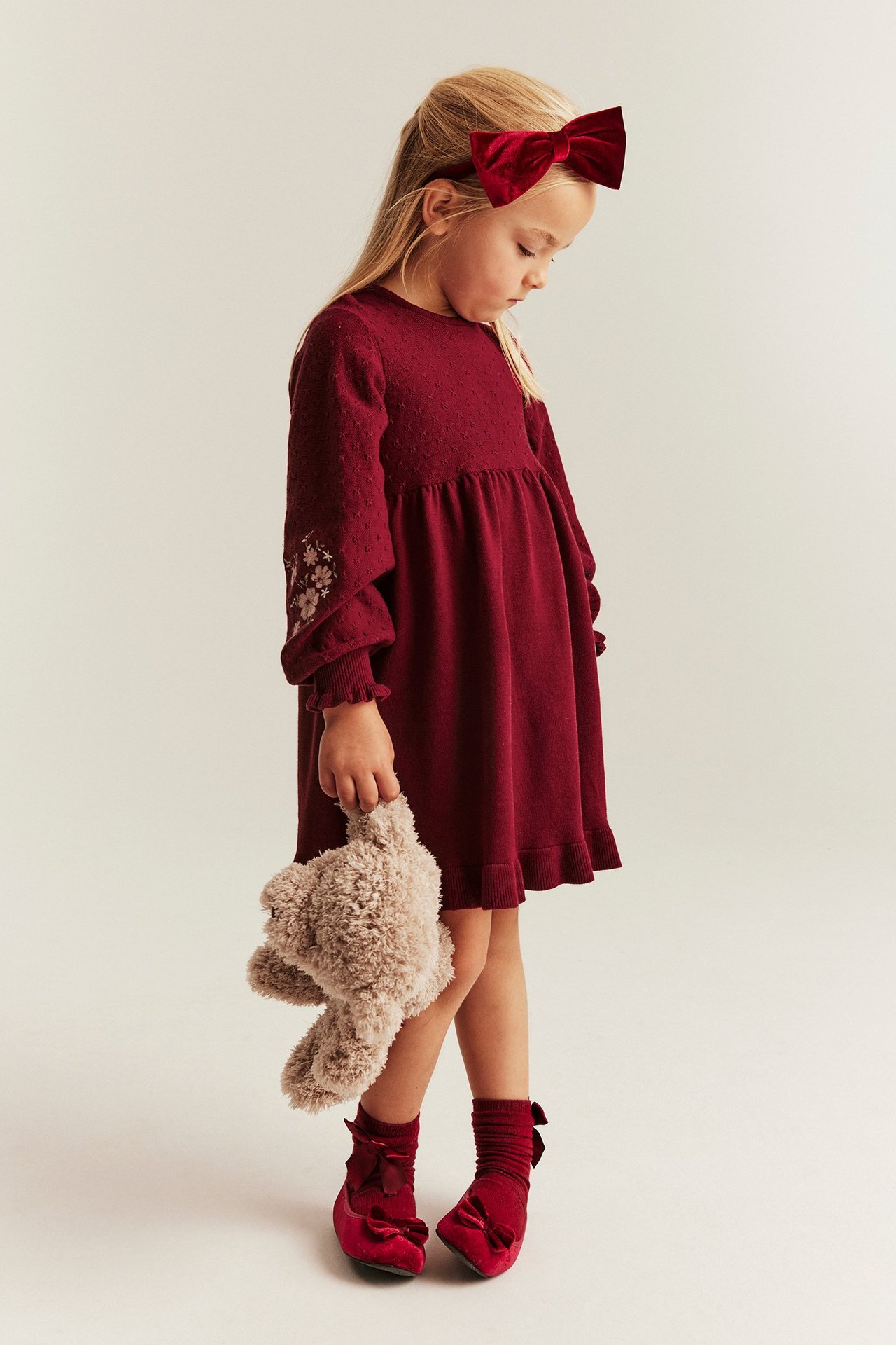Strickkleid mit Rüschen