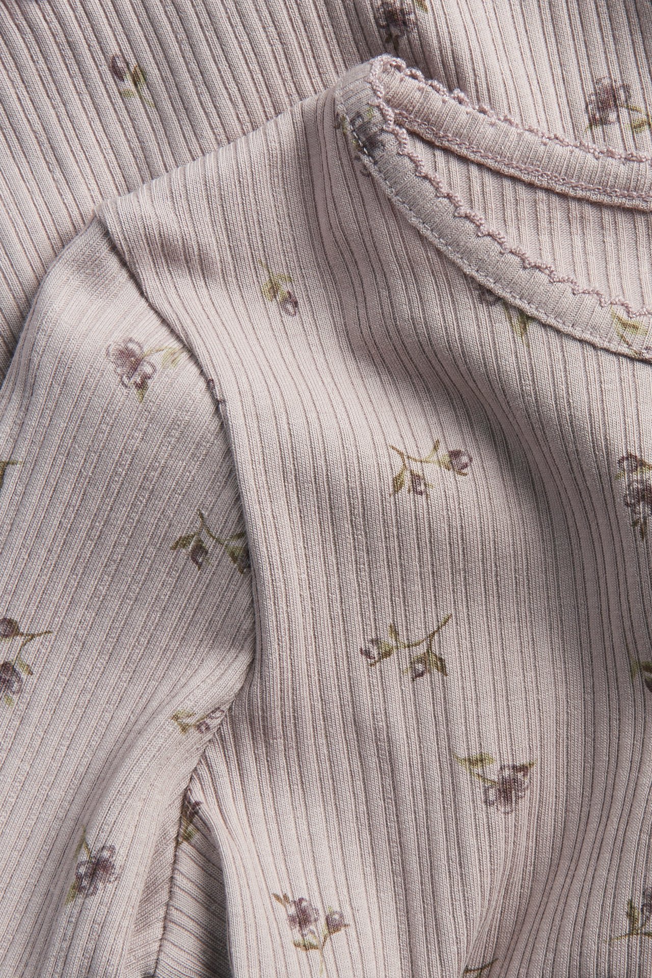 Long sleeve floral top
