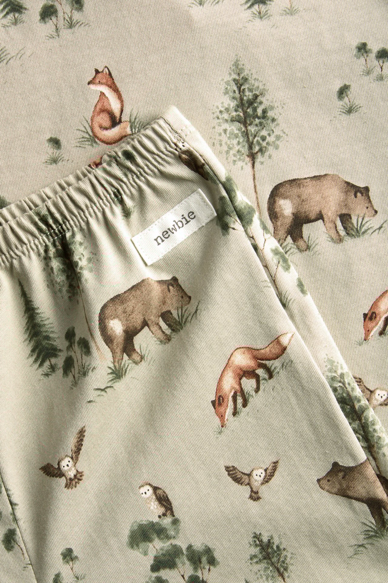 Pyjama mit Waldmuster
