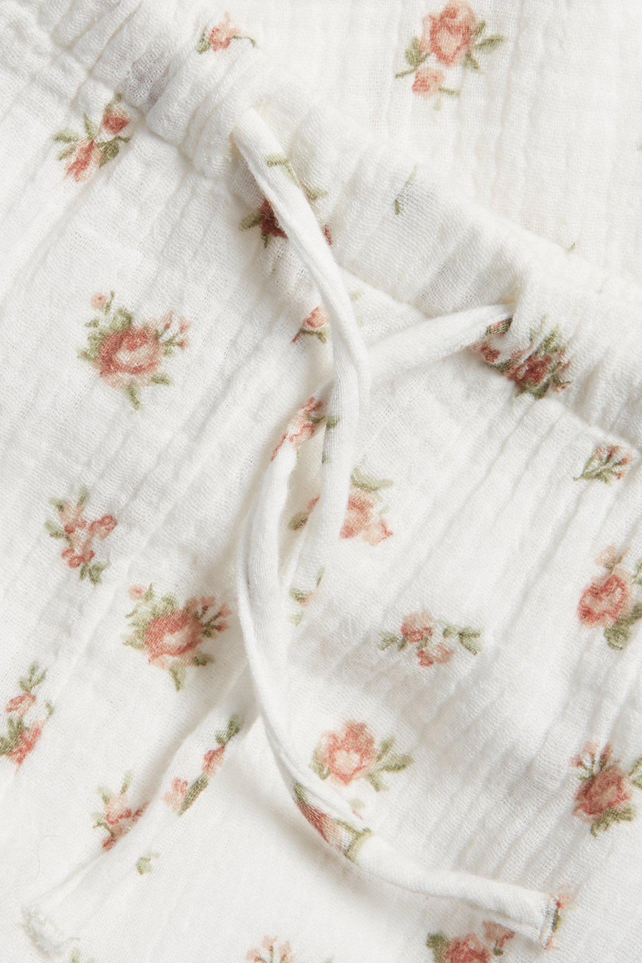 Woven floral pants