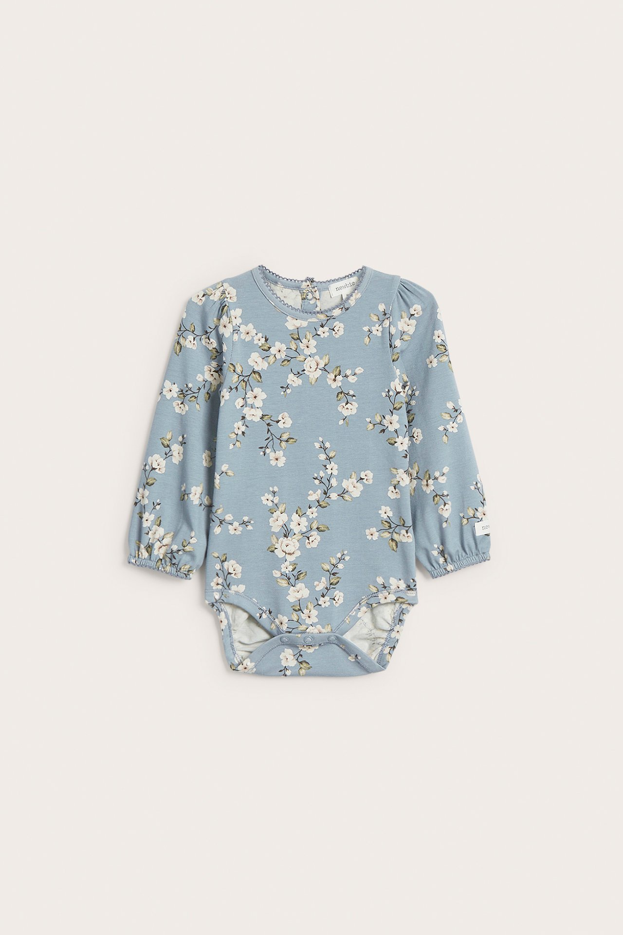 Floral body with puff sleeves