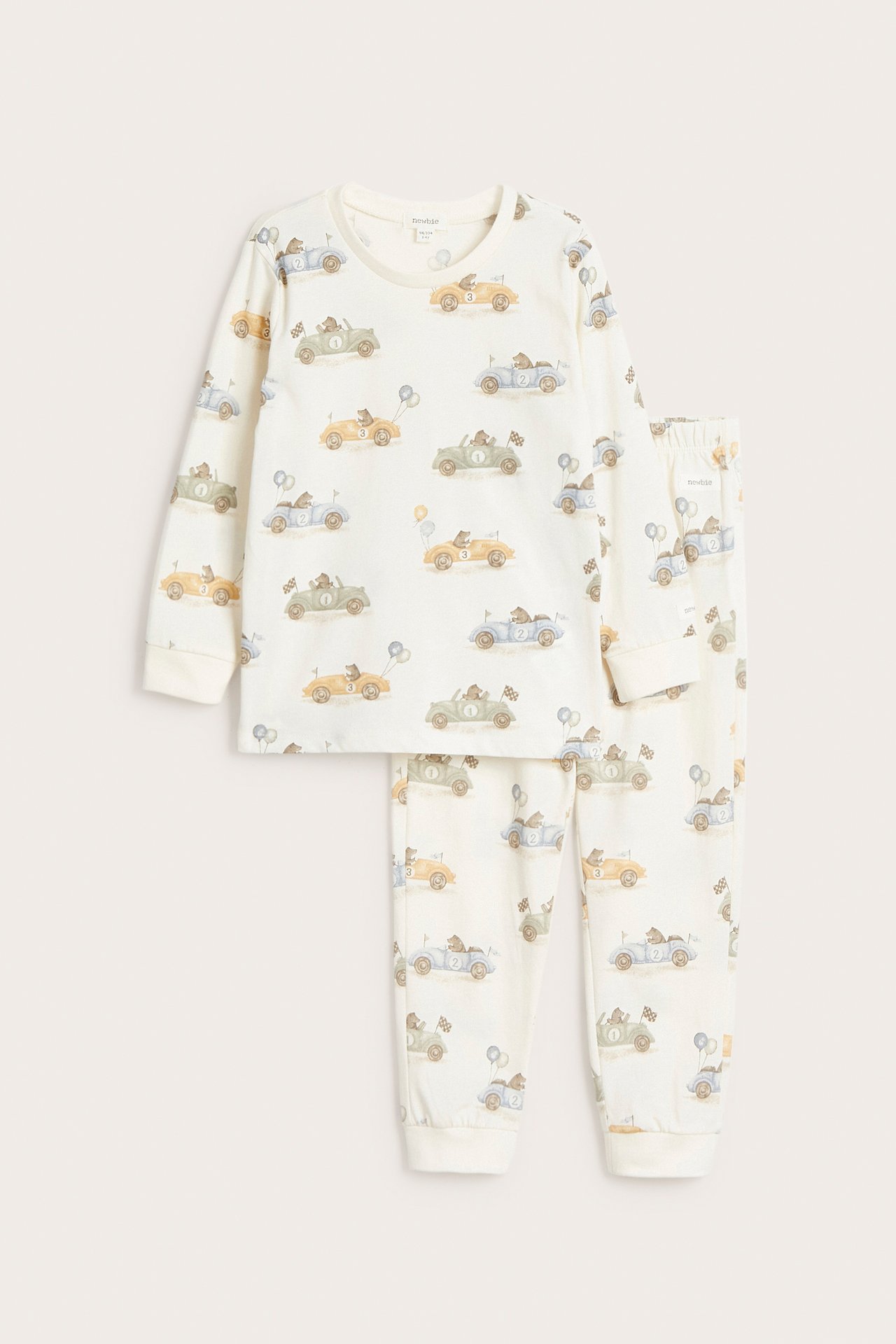 Pajamas with cars and bears print