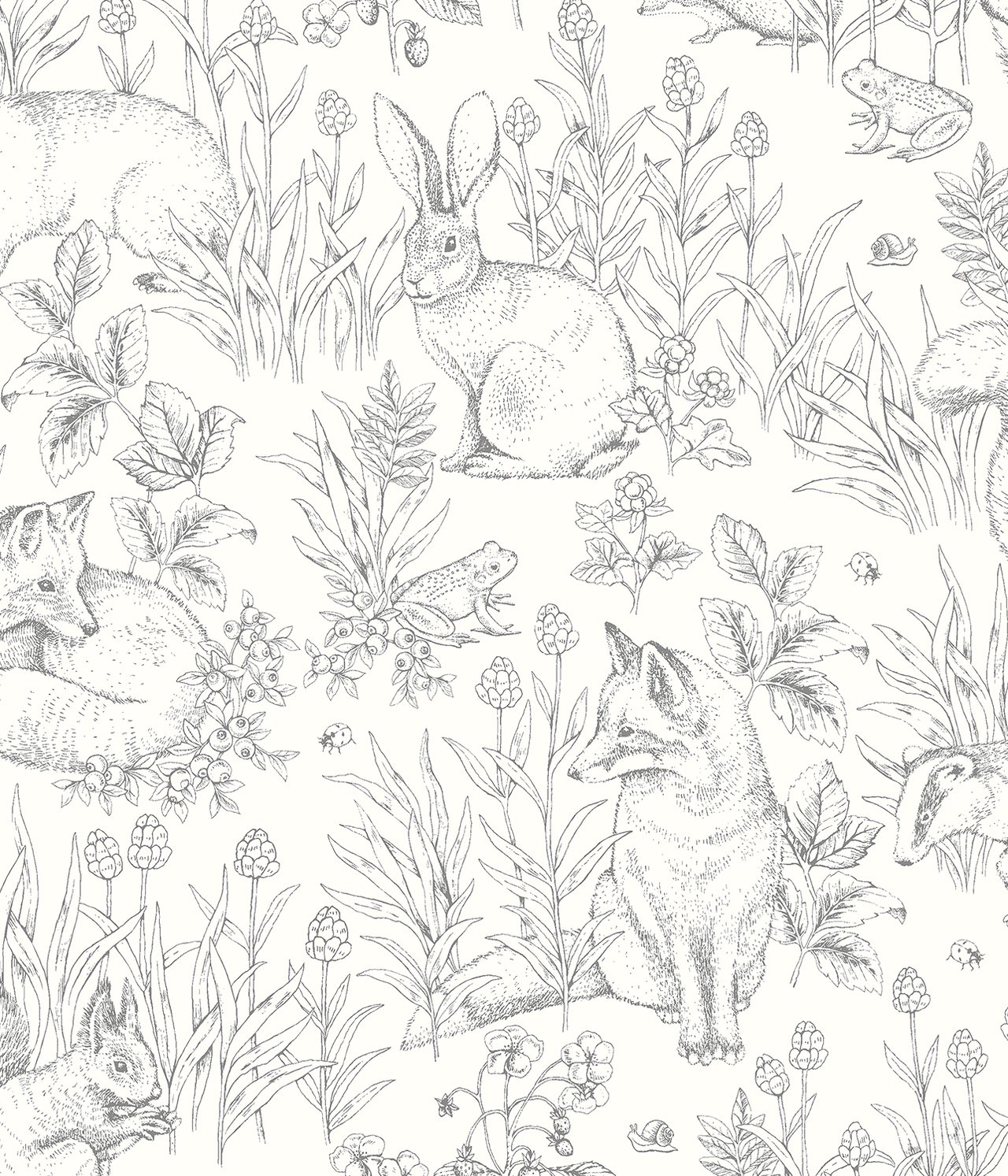 Nahaufnahme einer weißen Vliestapete mit schwarz-weißem Waldtier- und Pflanzenmuster.