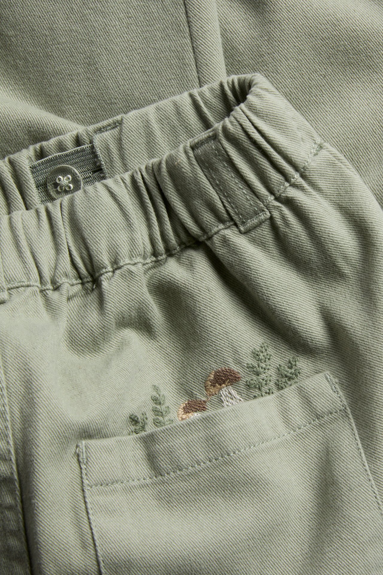 Pants with embroidered pocket - Dark green - 5