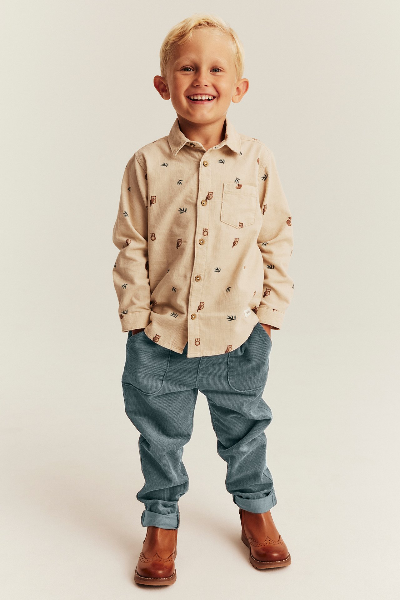 Elasticated corduroy trousers