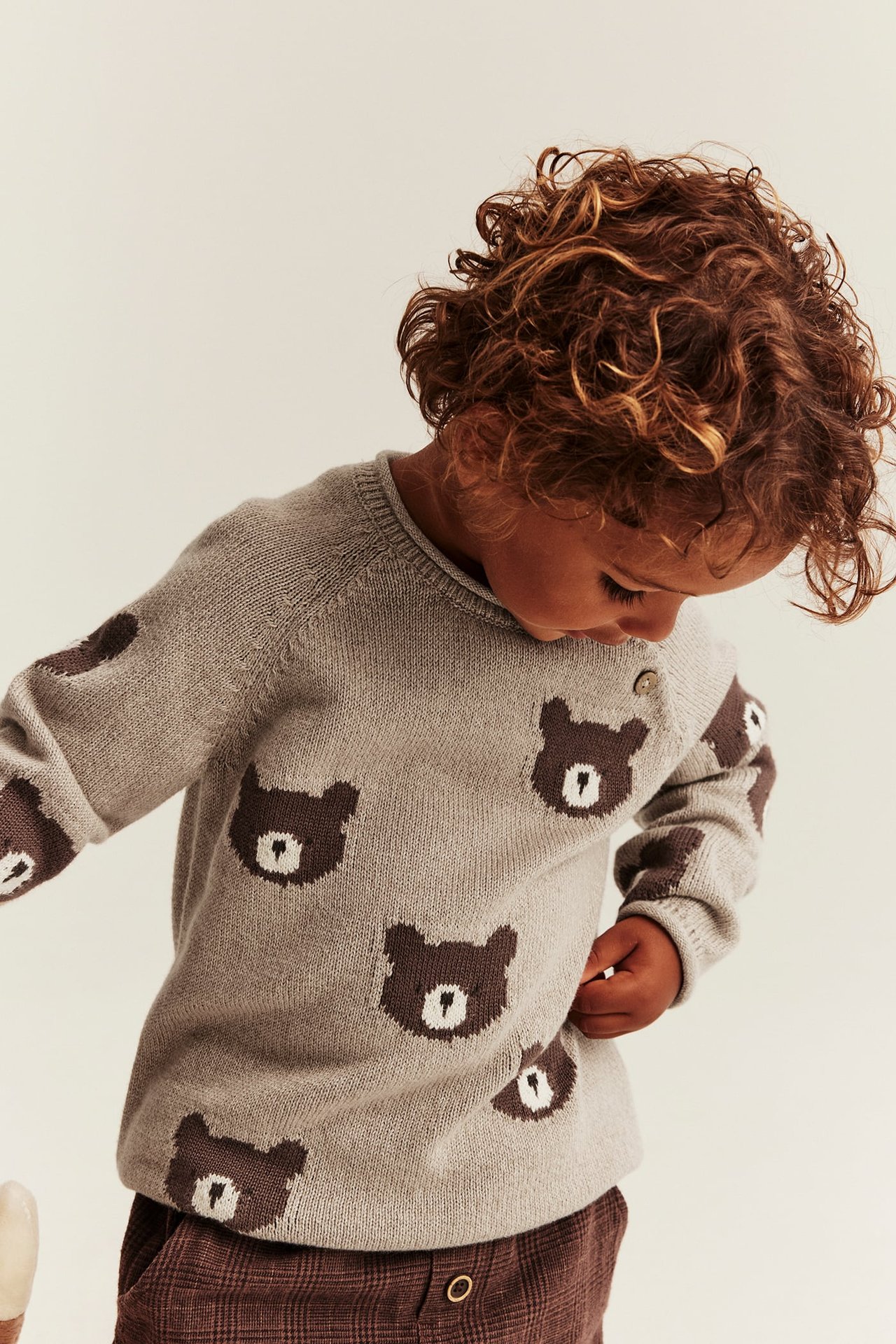 Jacquard-knit sweater with bears - Beige mélange - 4