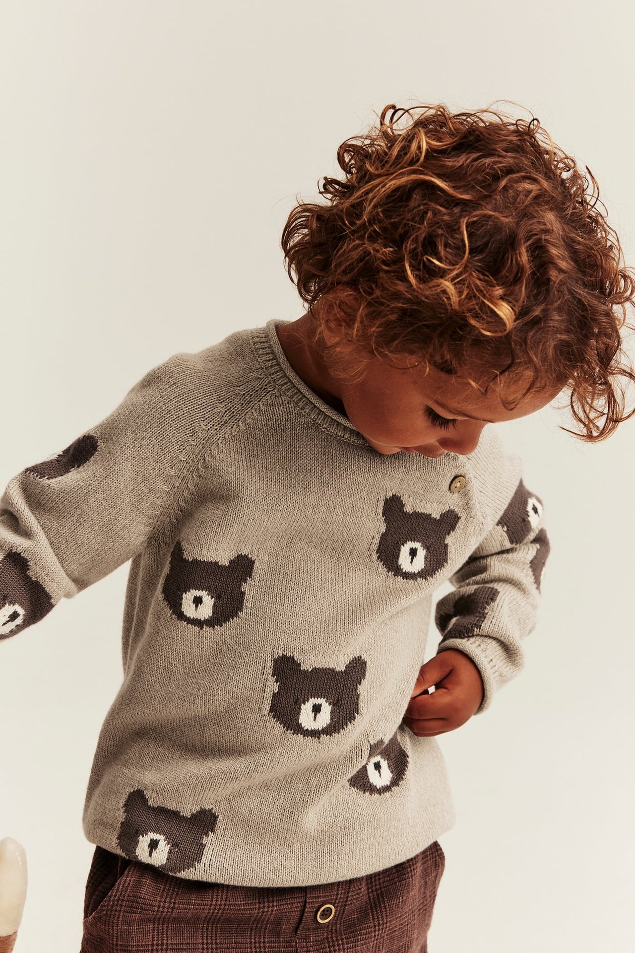 Jacquard-knit sweater with bears - Beige mélange - 6