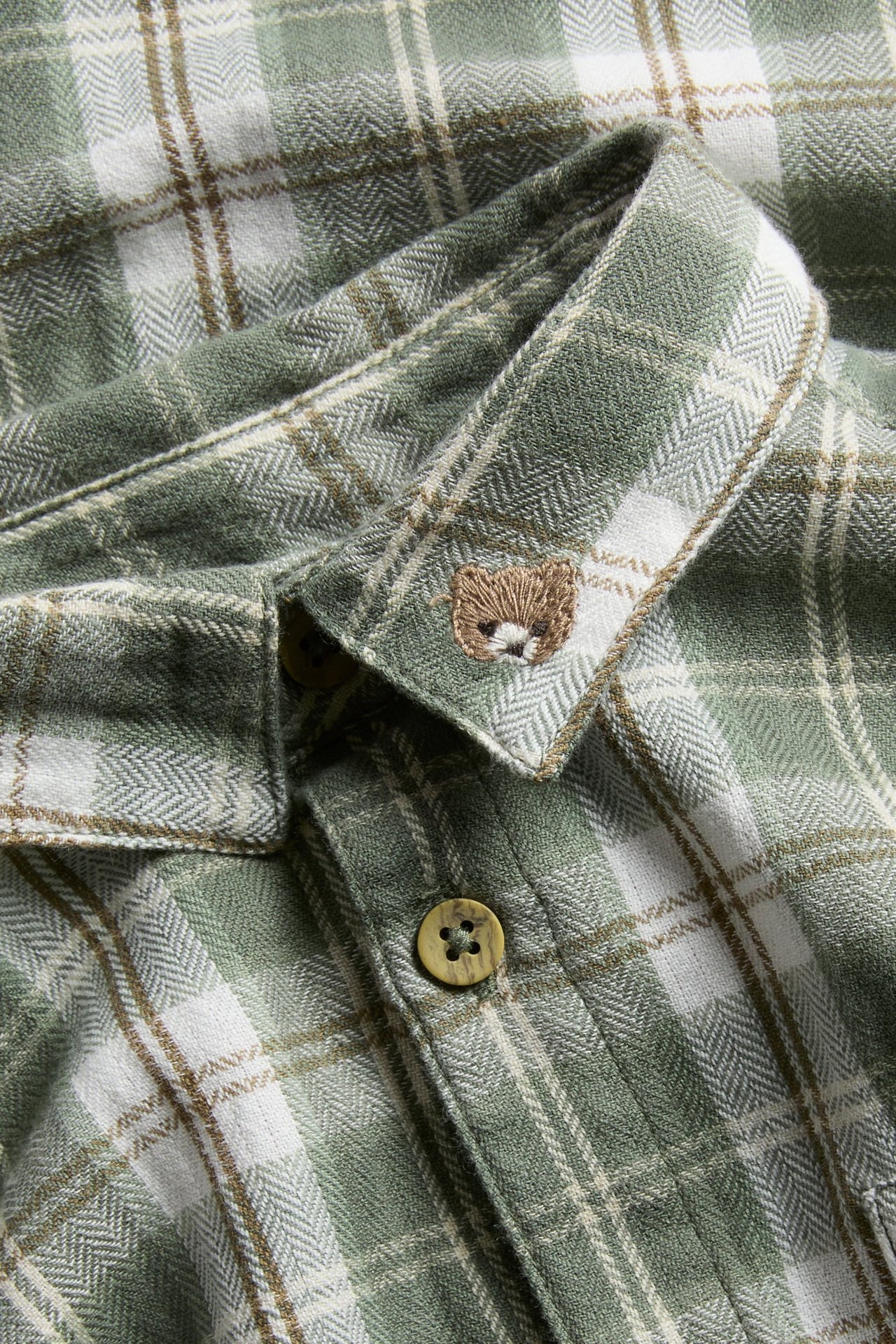 Plaid shirt with embroidery