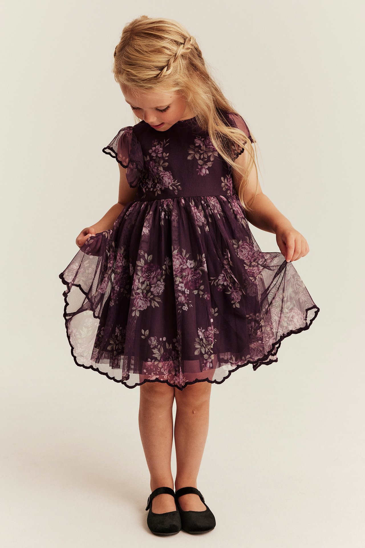 Mesh-Kleid mit Blumen
