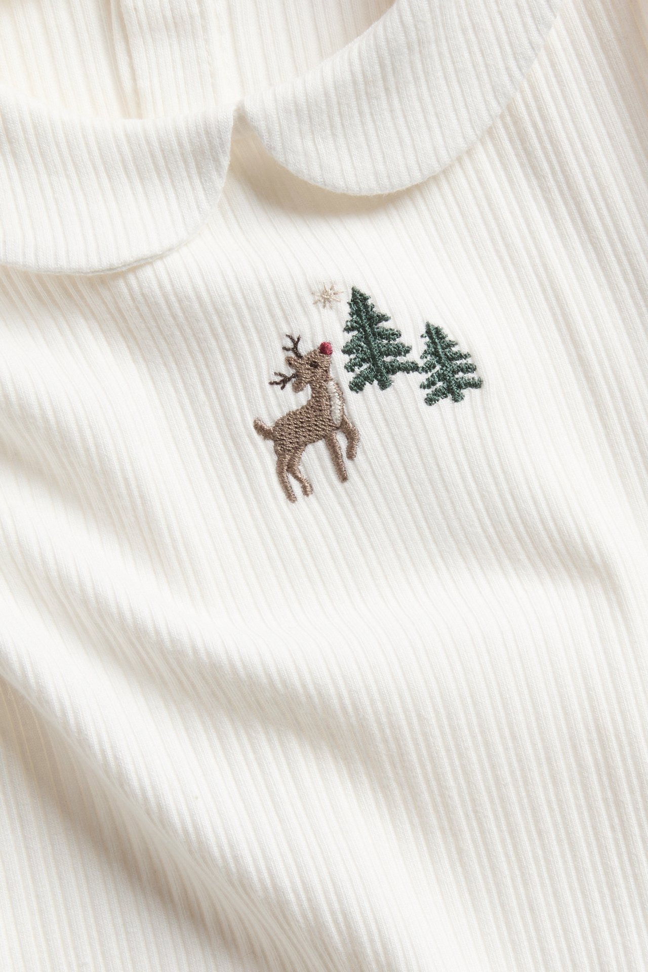 Gerippter Weihnachtsbody mit Stickerei - Naturweiß - 3