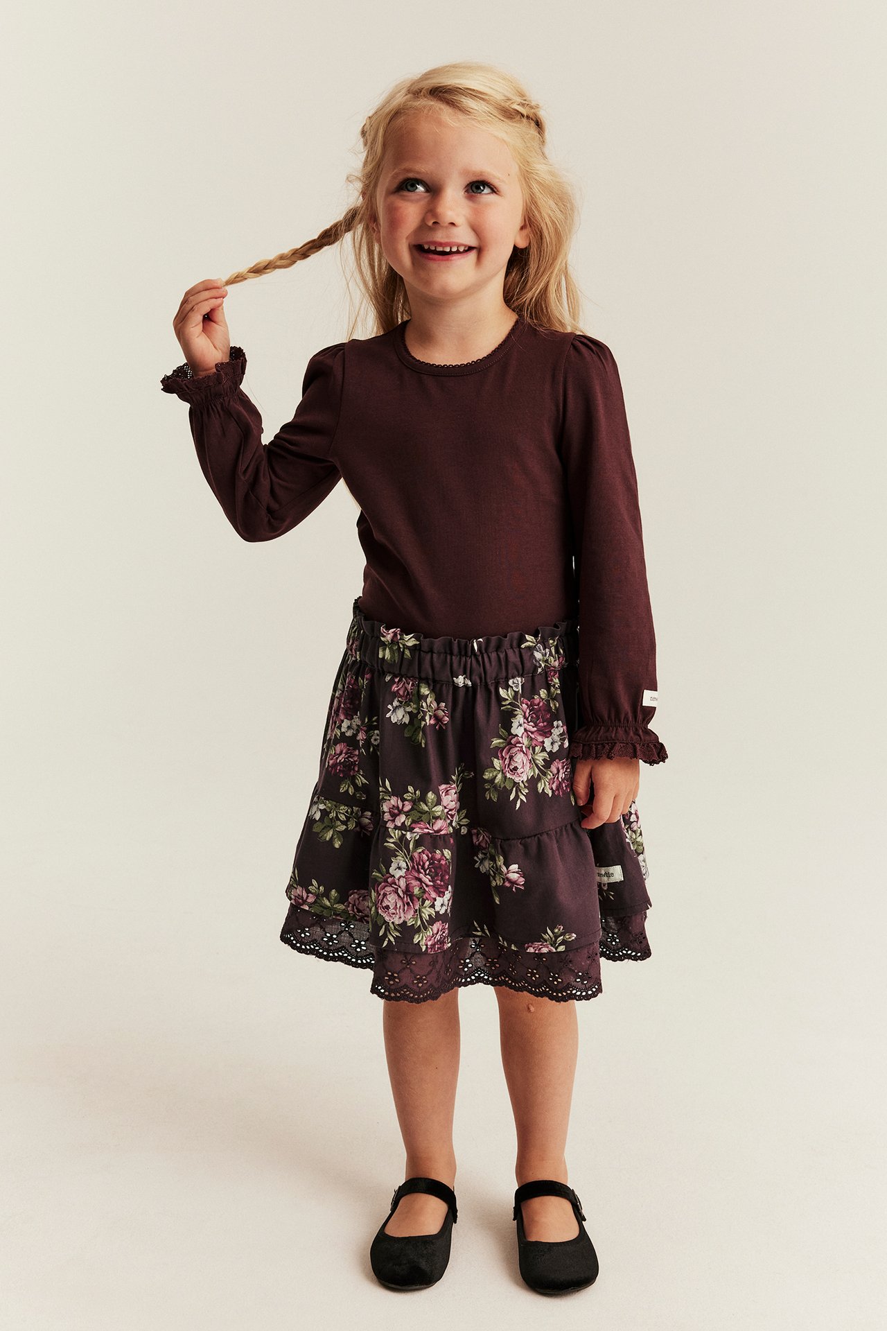 929786 - Lila - 1