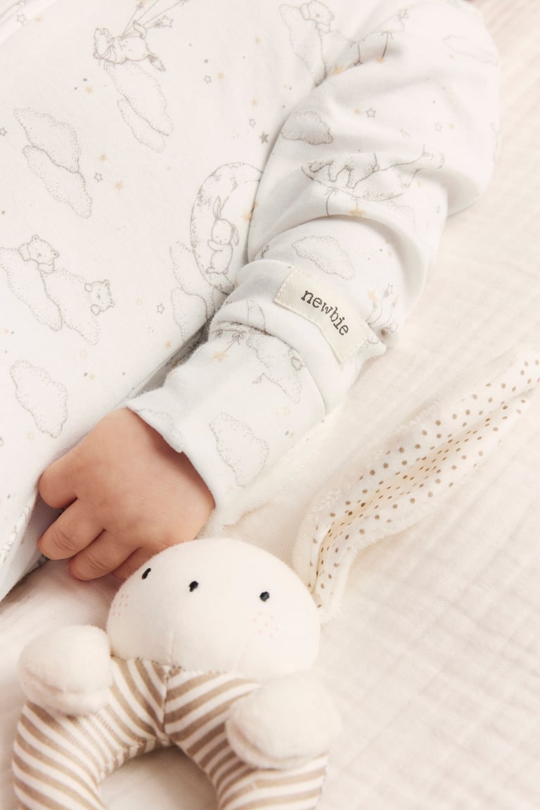 nnaaee　ハブアシート　HEHE・ZIZI・BABA・QUQU Baabaasheepz Bedtime Buddy Goodnight Baa Baa White with